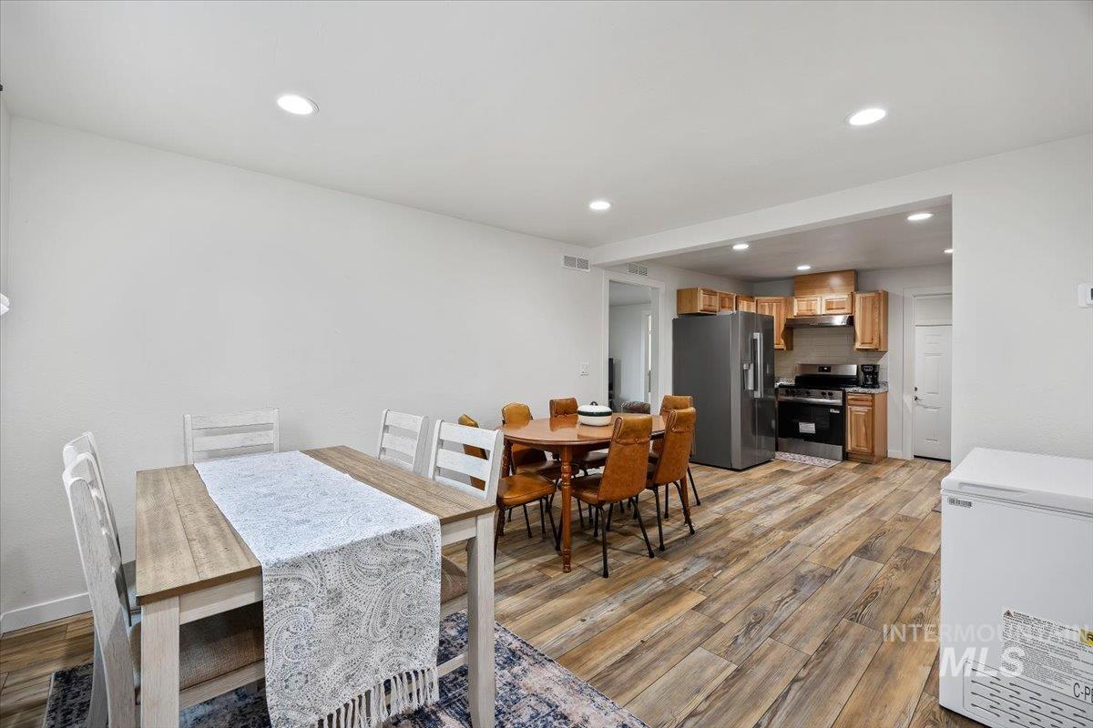 3536 N 2300 E, Filer, Idaho 83328, 3 Bedrooms, 2.5 Bathrooms, Farm & Ranch For Sale, Price $2,000,000,MLS 98977435