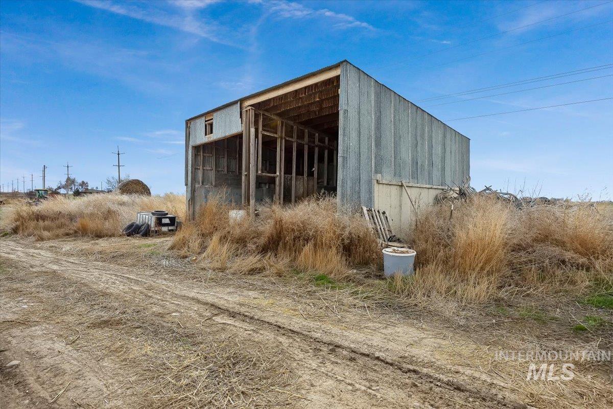 3536 N 2300 E, Filer, Idaho 83328, 3 Bedrooms, 2.5 Bathrooms, Farm & Ranch For Sale, Price $2,000,000,MLS 98977435