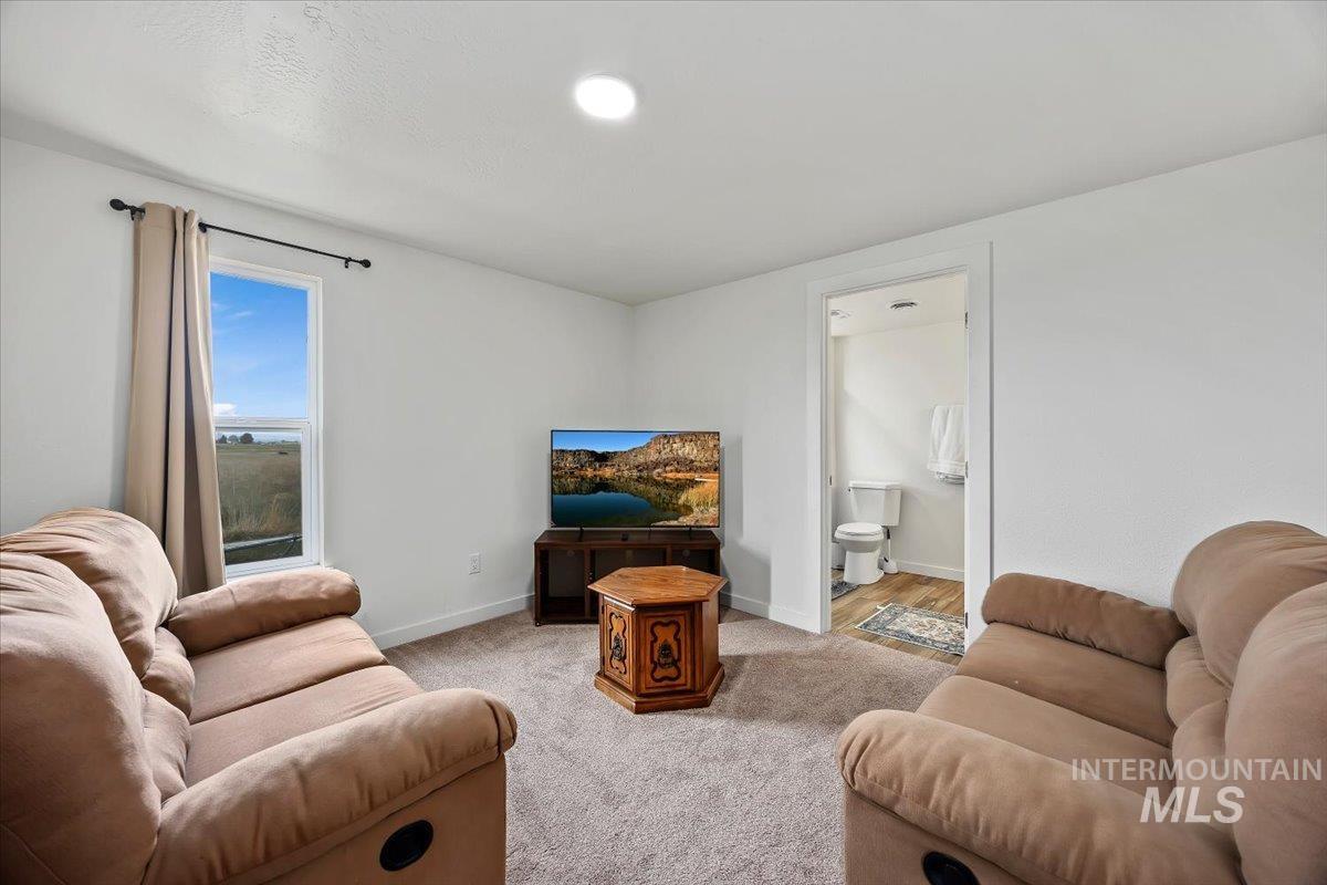 3536 N 2300 E, Filer, Idaho 83328, 3 Bedrooms, 2.5 Bathrooms, Farm & Ranch For Sale, Price $2,000,000,MLS 98977435