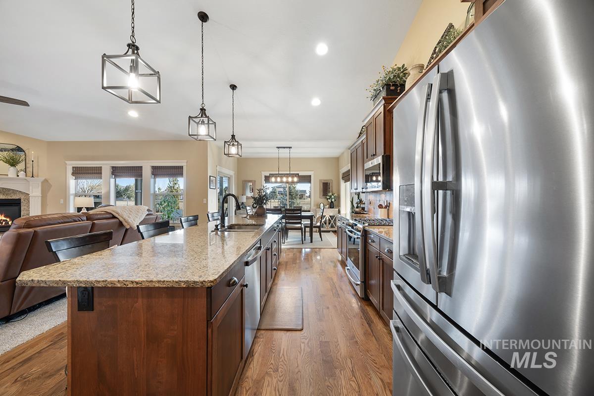 12153 W Touchrock Lane, Kuna, Idaho 83634, 3 Bedrooms, 2.5 Bathrooms, Residential For Sale, Price $707,800,MLS 98977436