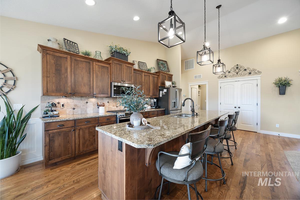 12153 W Touchrock Lane, Kuna, Idaho 83634, 3 Bedrooms, 2.5 Bathrooms, Residential For Sale, Price $707,800,MLS 98977436