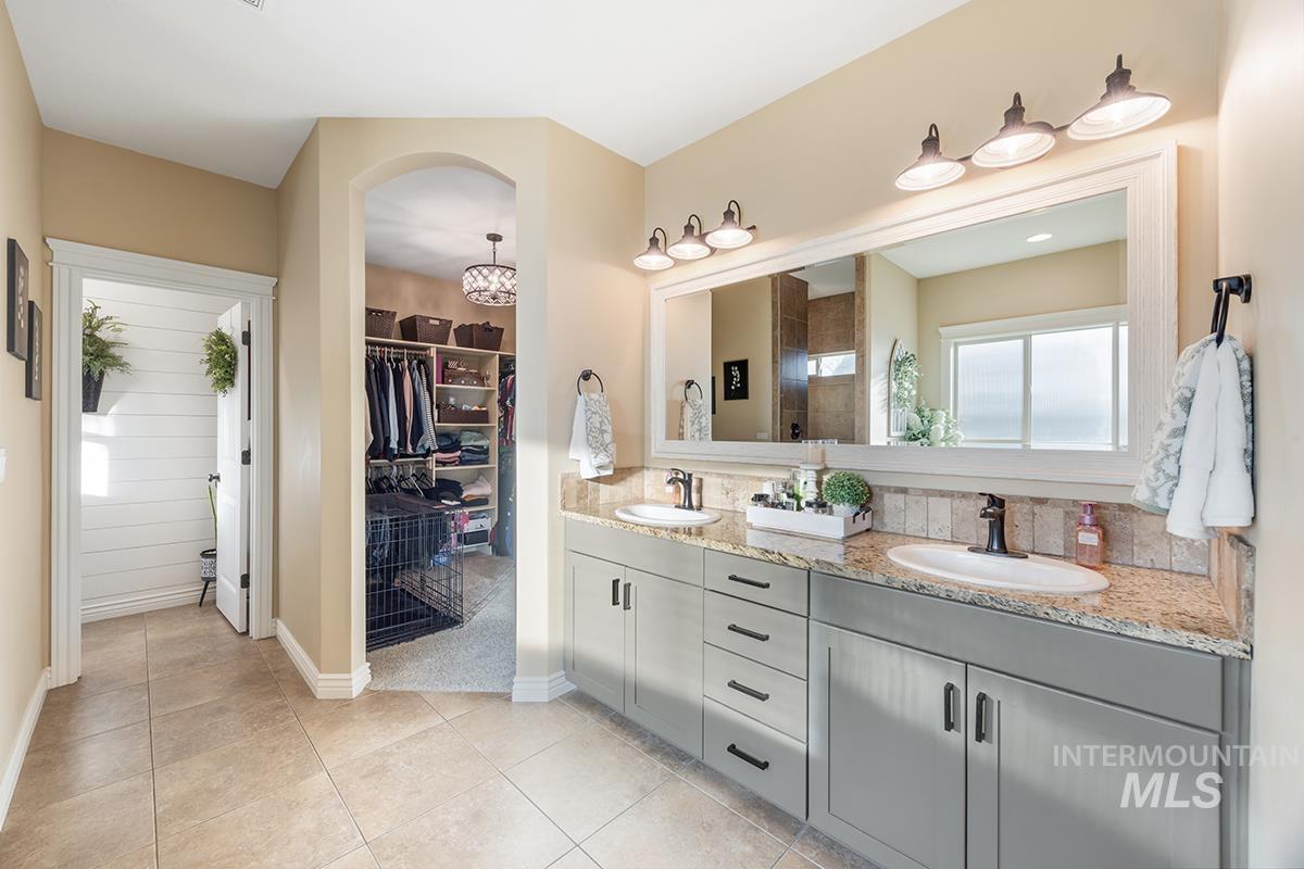 12153 W Touchrock Lane, Kuna, Idaho 83634, 3 Bedrooms, 2.5 Bathrooms, Residential For Sale, Price $707,800,MLS 98977436