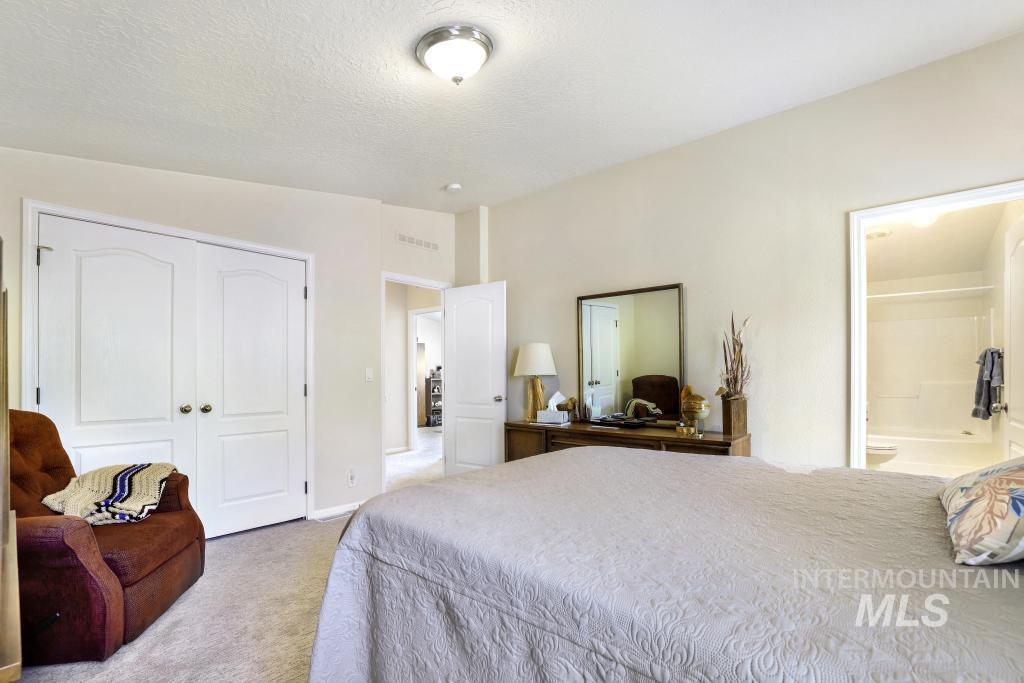 910 Moonglo Road, Buhl, Idaho 83316, 3 Bedrooms, 2 Bathrooms, Residential For Sale, Price $162,500,MLS 98977437