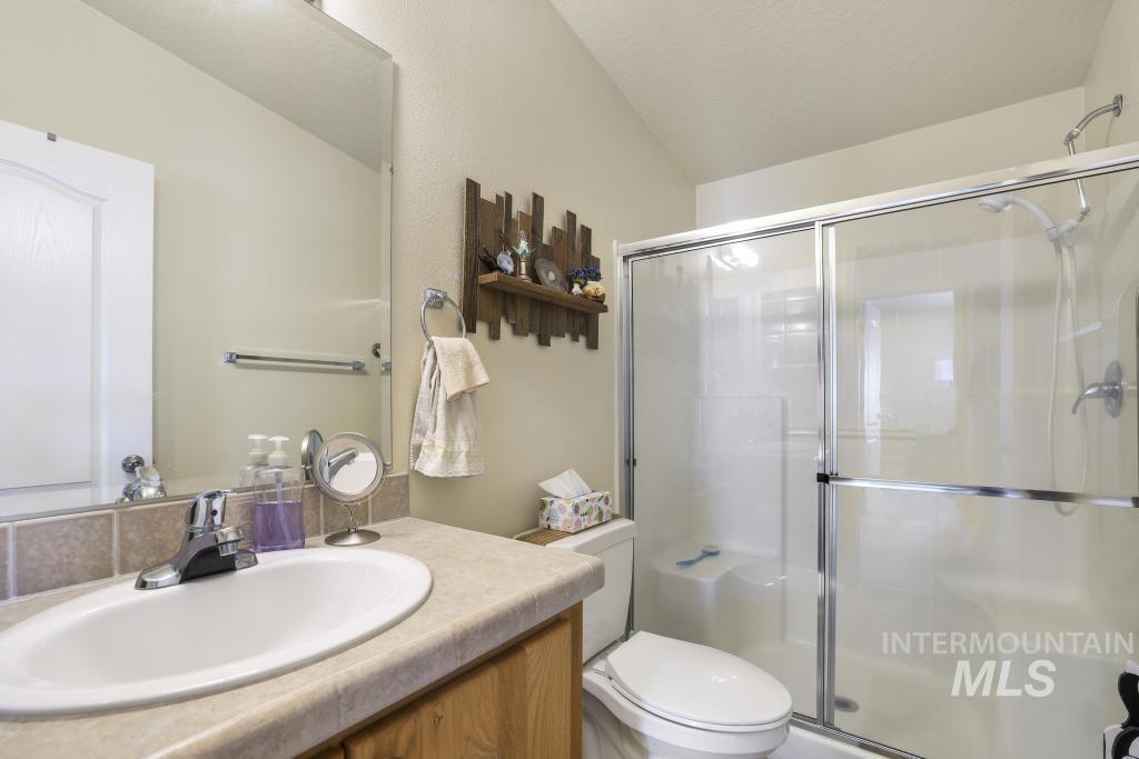 910 Moonglo Road, Buhl, Idaho 83316, 3 Bedrooms, 2 Bathrooms, Residential For Sale, Price $162,500,MLS 98977437