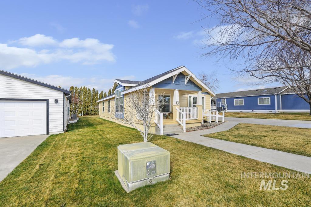 910 Moonglo Road, Buhl, Idaho 83316, 3 Bedrooms, 2 Bathrooms, Residential For Sale, Price $162,500,MLS 98977437