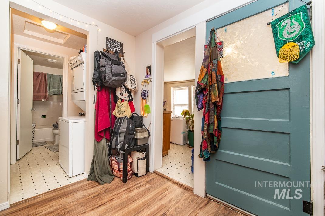 1416 5th St S, Nampa, Idaho 83651, 1 Bedroom, 1 Bathroom, Residential Income For Sale, Price $275,000, 98977438