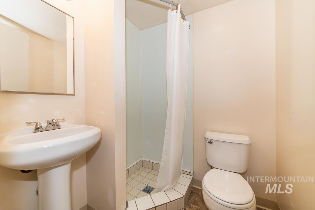 1416 5th St S, Nampa, Idaho 83651, 1 Bedroom, 1 Bathroom, Residential Income For Sale, Price $275,000,MLS 98977438