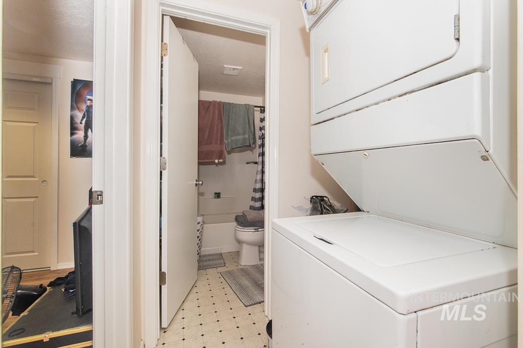 1416 5th St S, Nampa, Idaho 83651, 1 Bedroom, 1 Bathroom, Residential Income For Sale, Price $275,000, 98977438