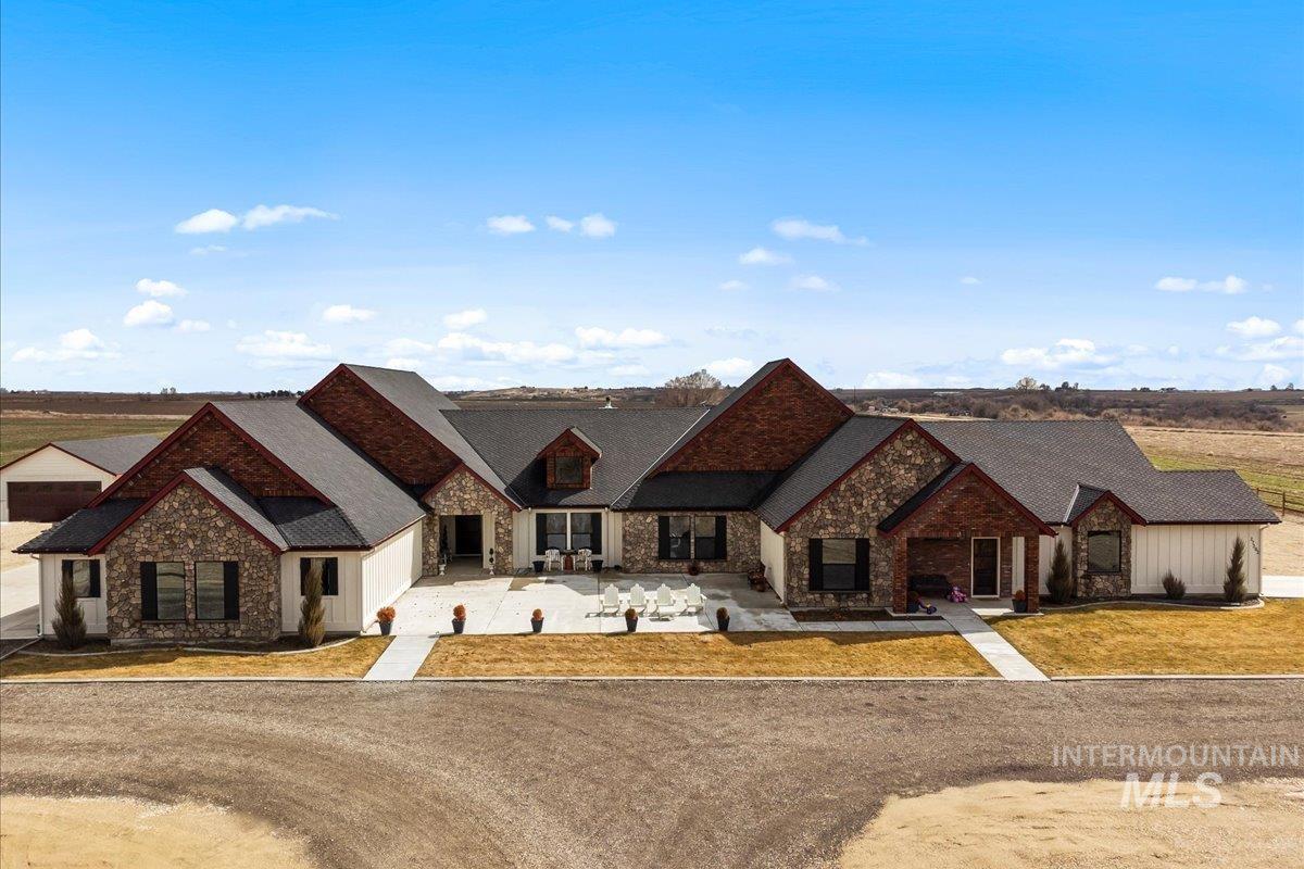 27202 Lon Davis Rd, Parma, Idaho 83660, 5 Bedrooms, 3.5 Bathrooms, Residential For Sale, Price $1,549,000, 98977445