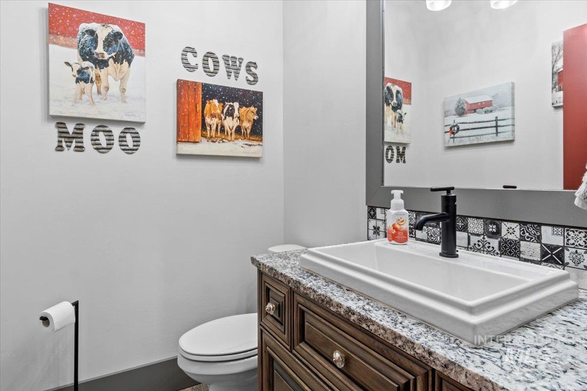 27202 Lon Davis Rd, Parma, Idaho 83660, 5 Bedrooms, 3.5 Bathrooms, Residential For Sale, Price $1,549,000, 98977445