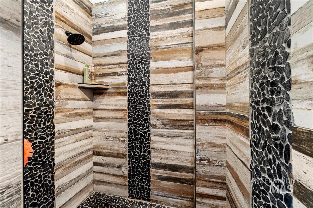 27202 Lon Davis Rd, Parma, Idaho 83660, 5 Bedrooms, 3.5 Bathrooms, Residential For Sale, Price $1,549,000, 98977445