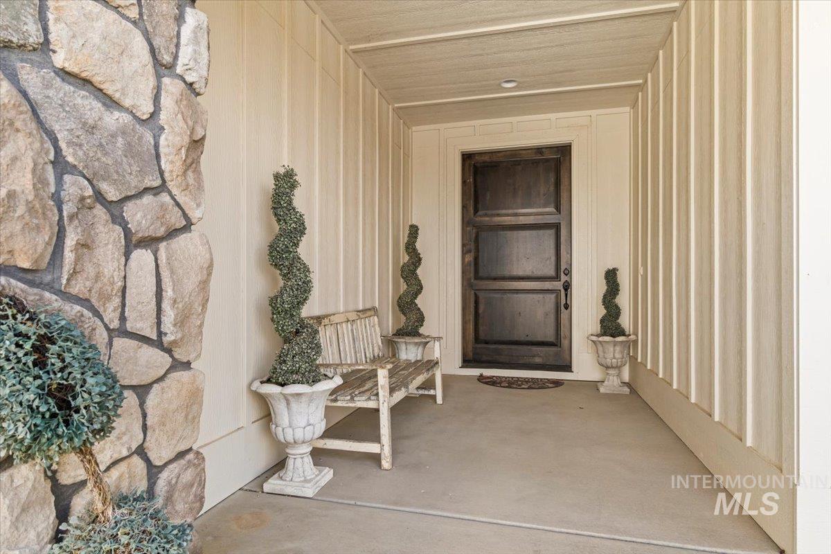 27202 Lon Davis Rd, Parma, Idaho 83660, 5 Bedrooms, 3.5 Bathrooms, Residential For Sale, Price $1,549,000, 98977445