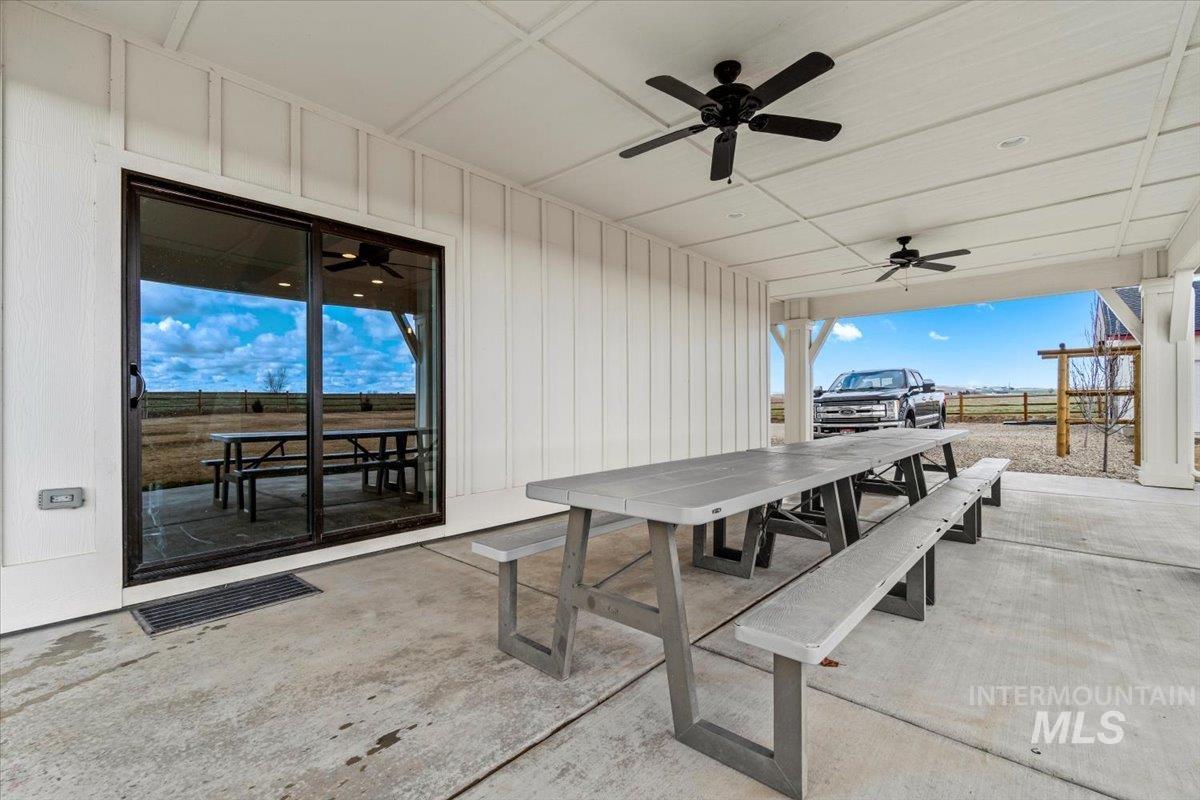 27202 Lon Davis Rd, Parma, Idaho 83660, 5 Bedrooms, 3.5 Bathrooms, Residential For Sale, Price $1,549,000, 98977445