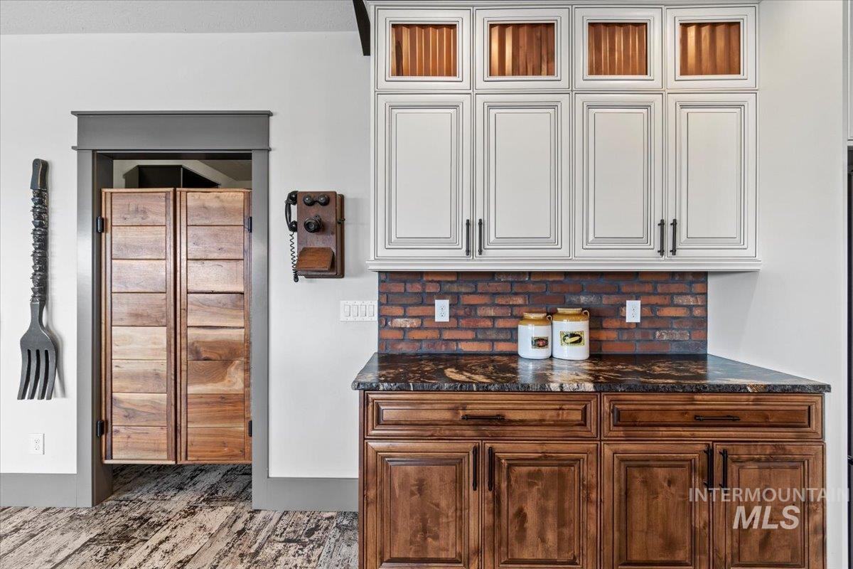 27202 Lon Davis Rd, Parma, Idaho 83660, 5 Bedrooms, 3.5 Bathrooms, Residential For Sale, Price $1,549,000, 98977445