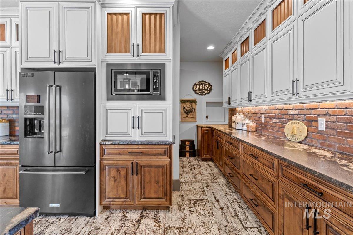 27202 Lon Davis Rd, Parma, Idaho 83660, 5 Bedrooms, 3.5 Bathrooms, Residential For Sale, Price $1,549,000, 98977445