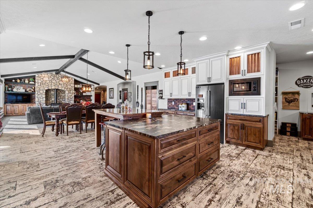 27202 Lon Davis Rd, Parma, Idaho 83660, 5 Bedrooms, 3.5 Bathrooms, Residential For Sale, Price $1,549,000, 98977445