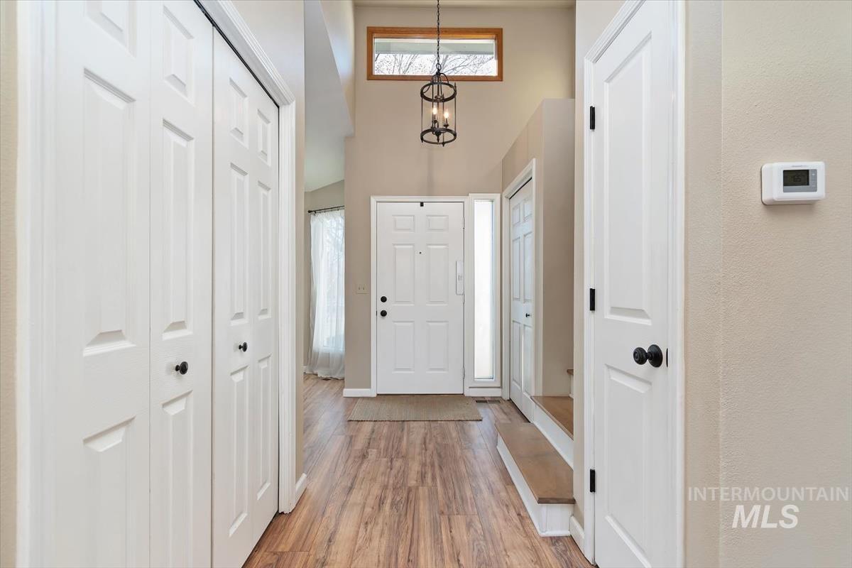 1544 E Falcon Rim Ct, Eagle, Idaho 83616, 4 Bedrooms, 3 Bathrooms, Residential For Sale, Price $597,500, 98977450