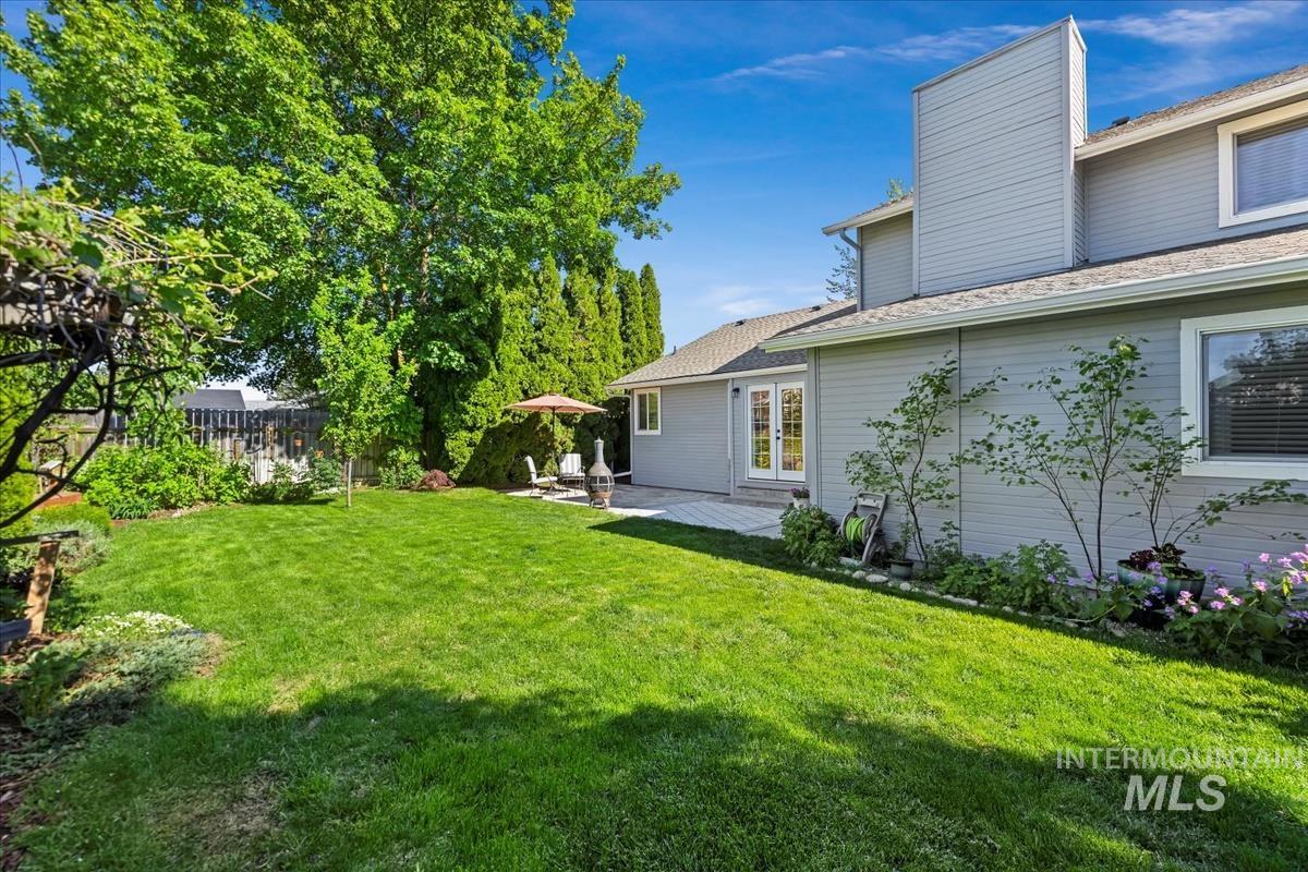 1544 E Falcon Rim Ct, Eagle, Idaho 83616, 4 Bedrooms, 3 Bathrooms, Residential For Sale, Price $589,900,MLS 98977450