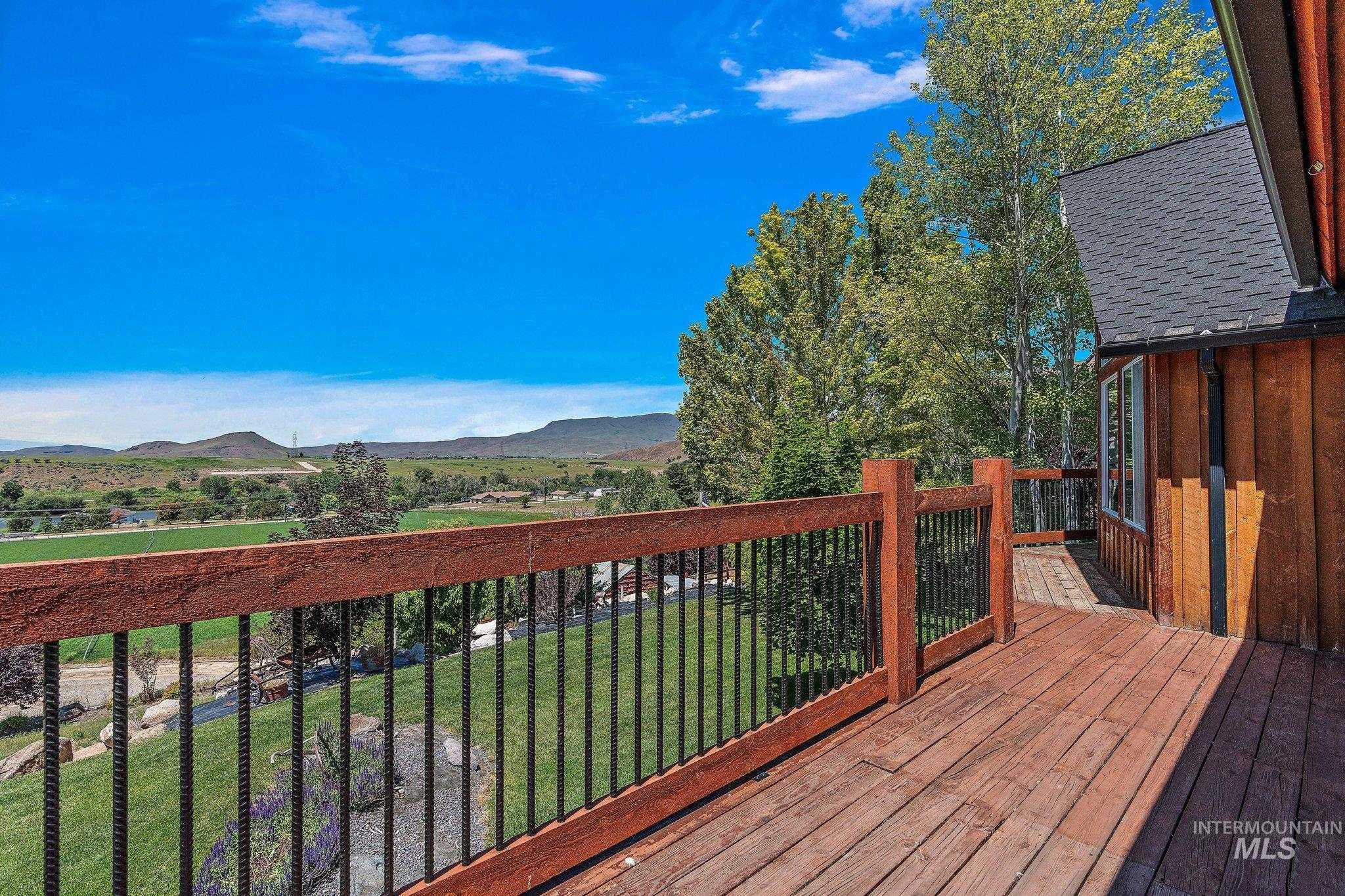 11714 Chukar Ridge Lane, Horseshoe Bend, Idaho 83629, 4 Bedrooms, 3 Bathrooms, Residential For Sale, Price $899,900, 98977452