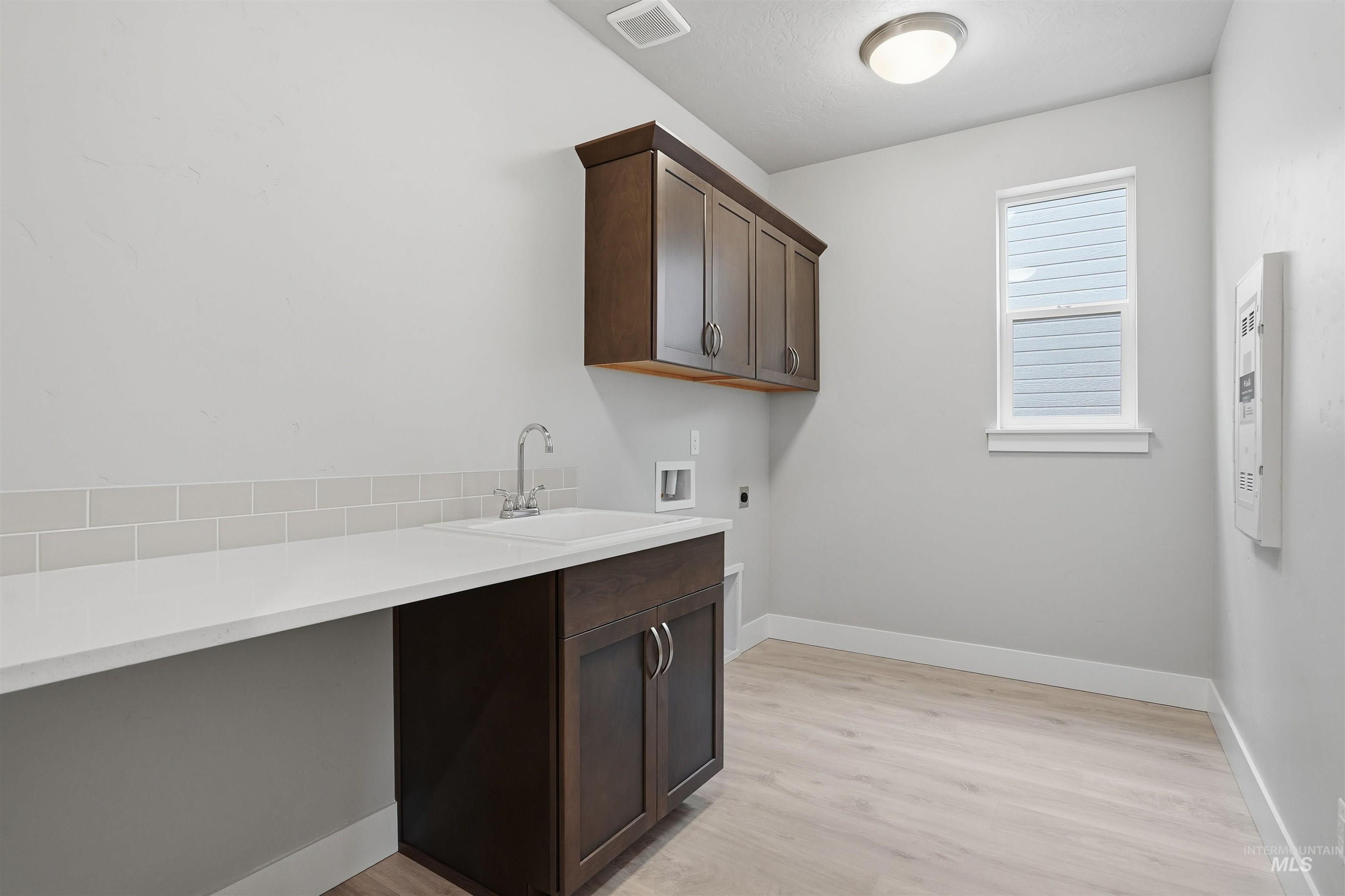 5702 W Ladle Rapids St, Meridian, Idaho 83646, 3 Bedrooms, 3.5 Bathrooms, Residential For Sale, Price $669,990,MLS 98977456