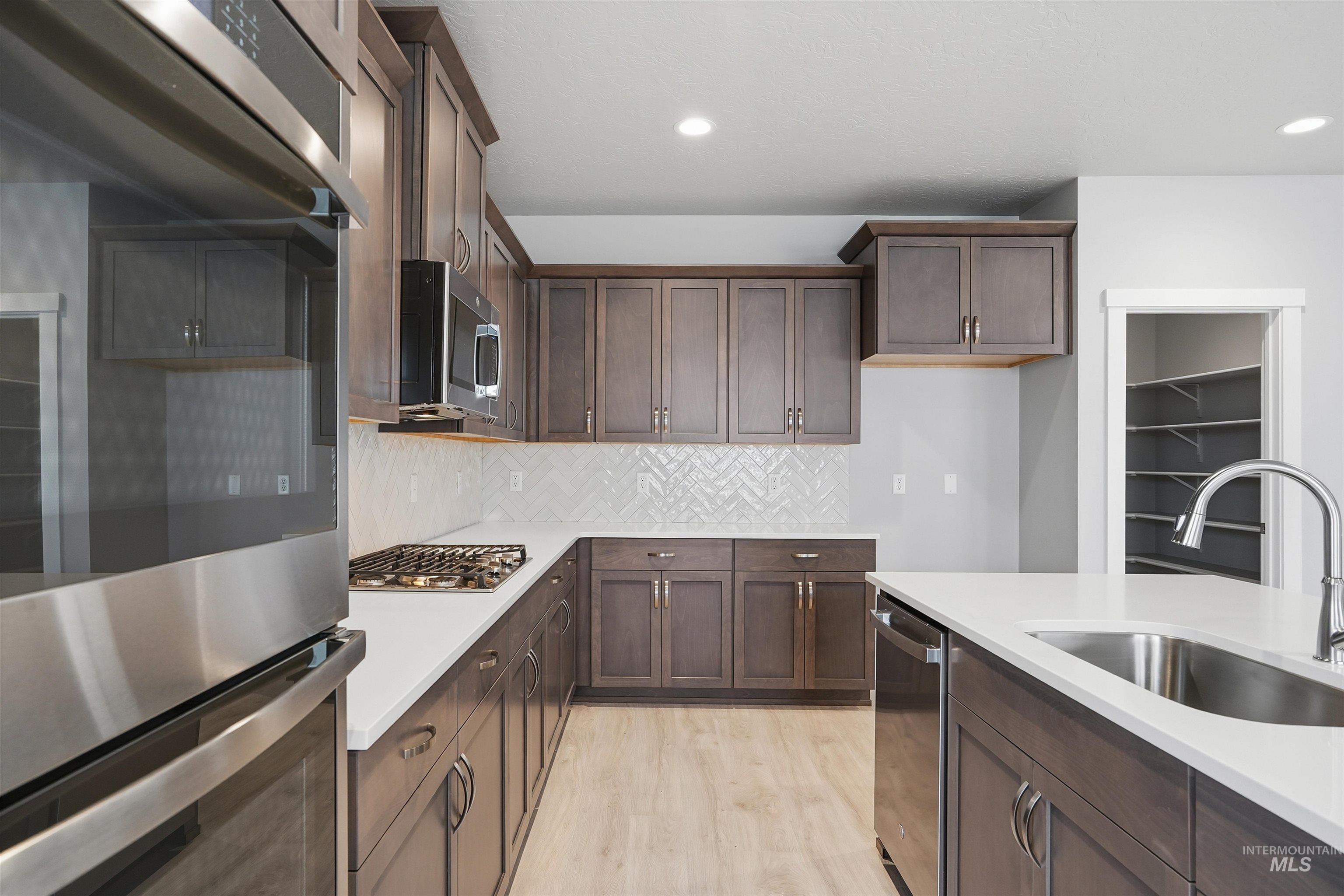 5702 W Ladle Rapids St, Meridian, Idaho 83646, 3 Bedrooms, 3.5 Bathrooms, Residential For Sale, Price $669,990, 98977456