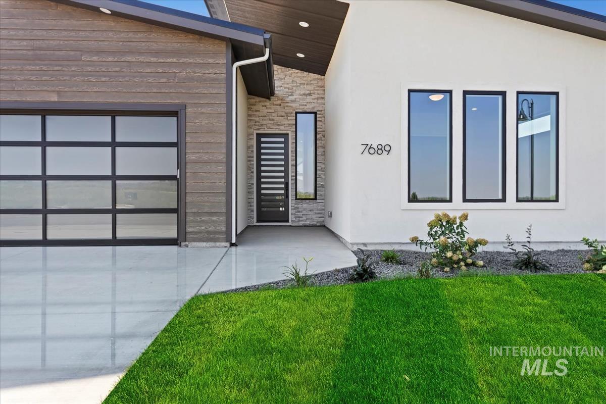 7689 W Lookout View St, Meridian, Idaho 83646, 3 Bedrooms, 2.5 Bathrooms, Residential For Sale, Price $929,900, 98977460