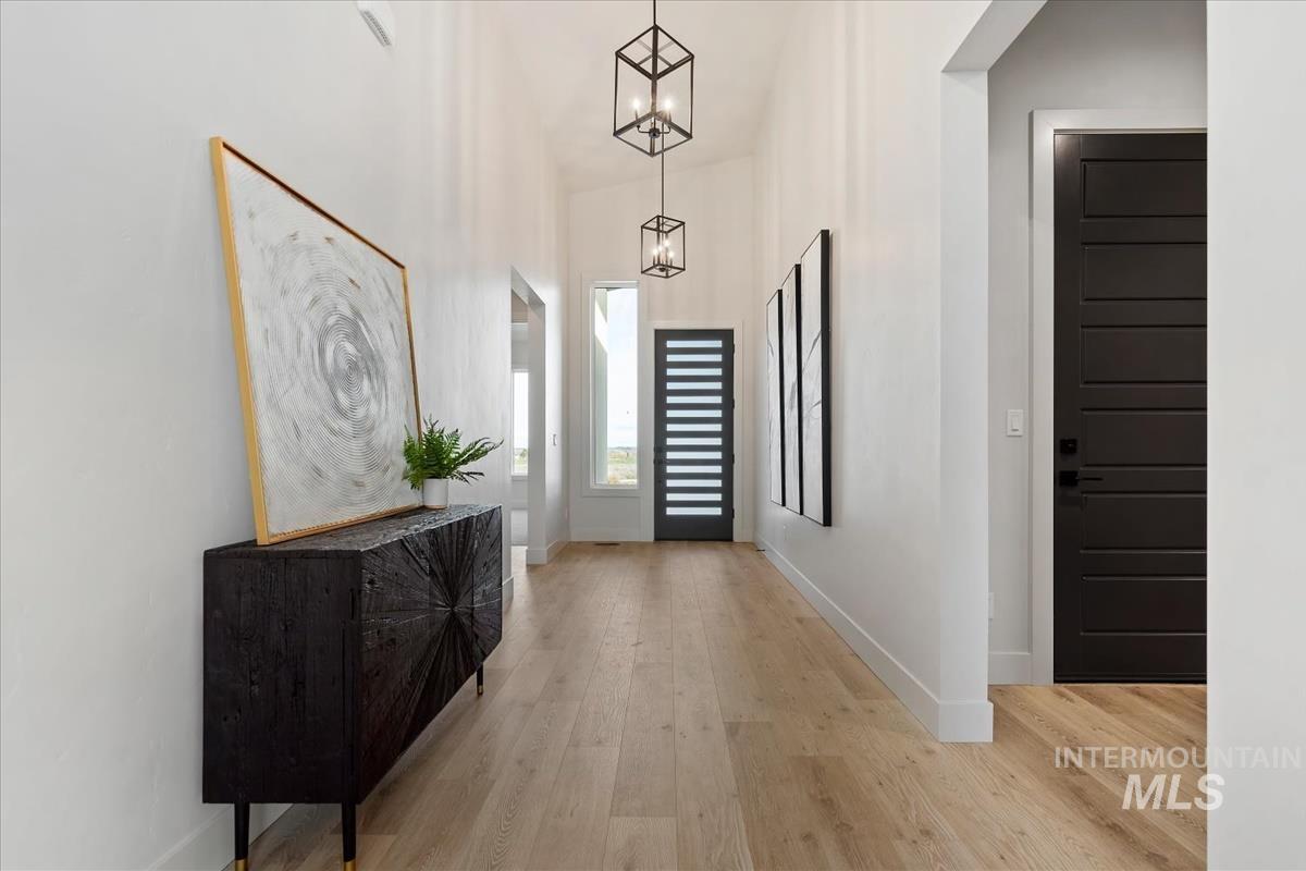 7689 W Lookout View St, Meridian, Idaho 83646, 3 Bedrooms, 2.5 Bathrooms, Residential For Sale, Price $929,900, 98977460