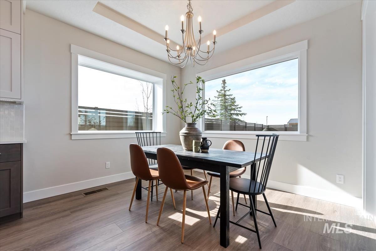 7731 W Daybreak Run Ct, Meridian, Idaho 83646, 3 Bedrooms, 2 Bathrooms, Residential For Sale, Price $599,900, 98977463