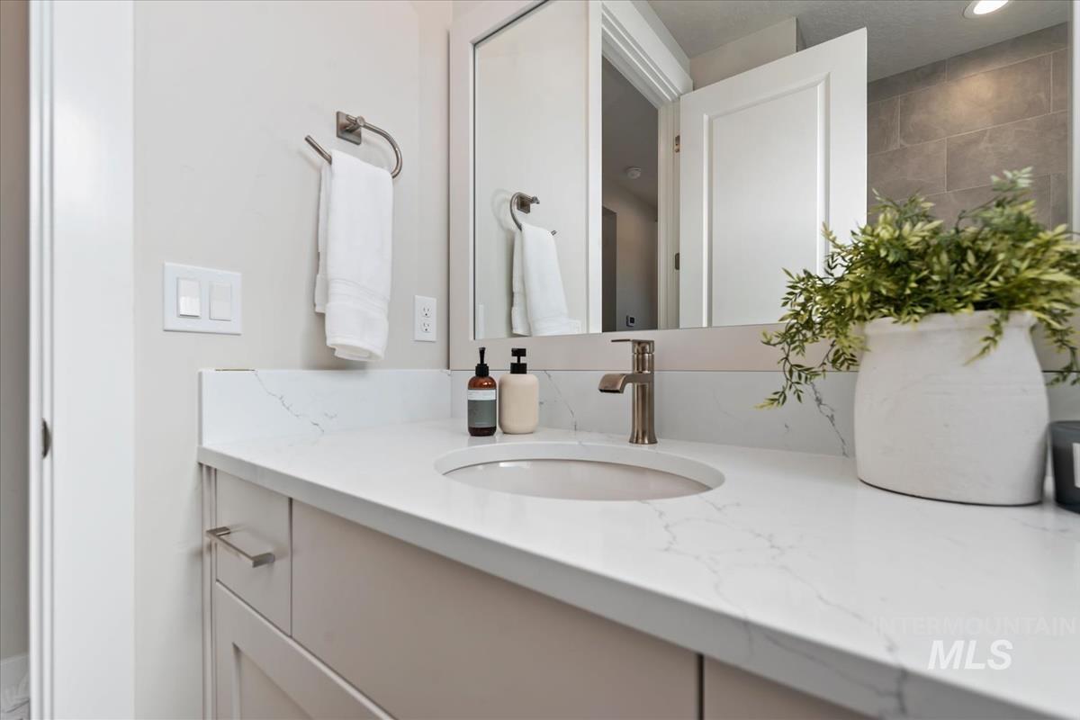 7731 W Daybreak Run Ct, Meridian, Idaho 83646, 3 Bedrooms, 2 Bathrooms, Residential For Sale, Price $599,900, 98977463