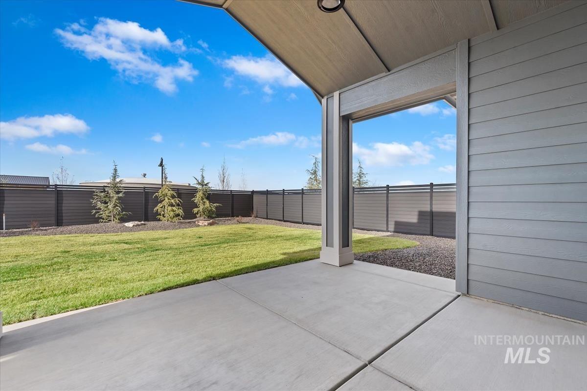 7731 W Daybreak Run Ct, Meridian, Idaho 83646, 3 Bedrooms, 2 Bathrooms, Residential For Sale, Price $599,900, 98977463