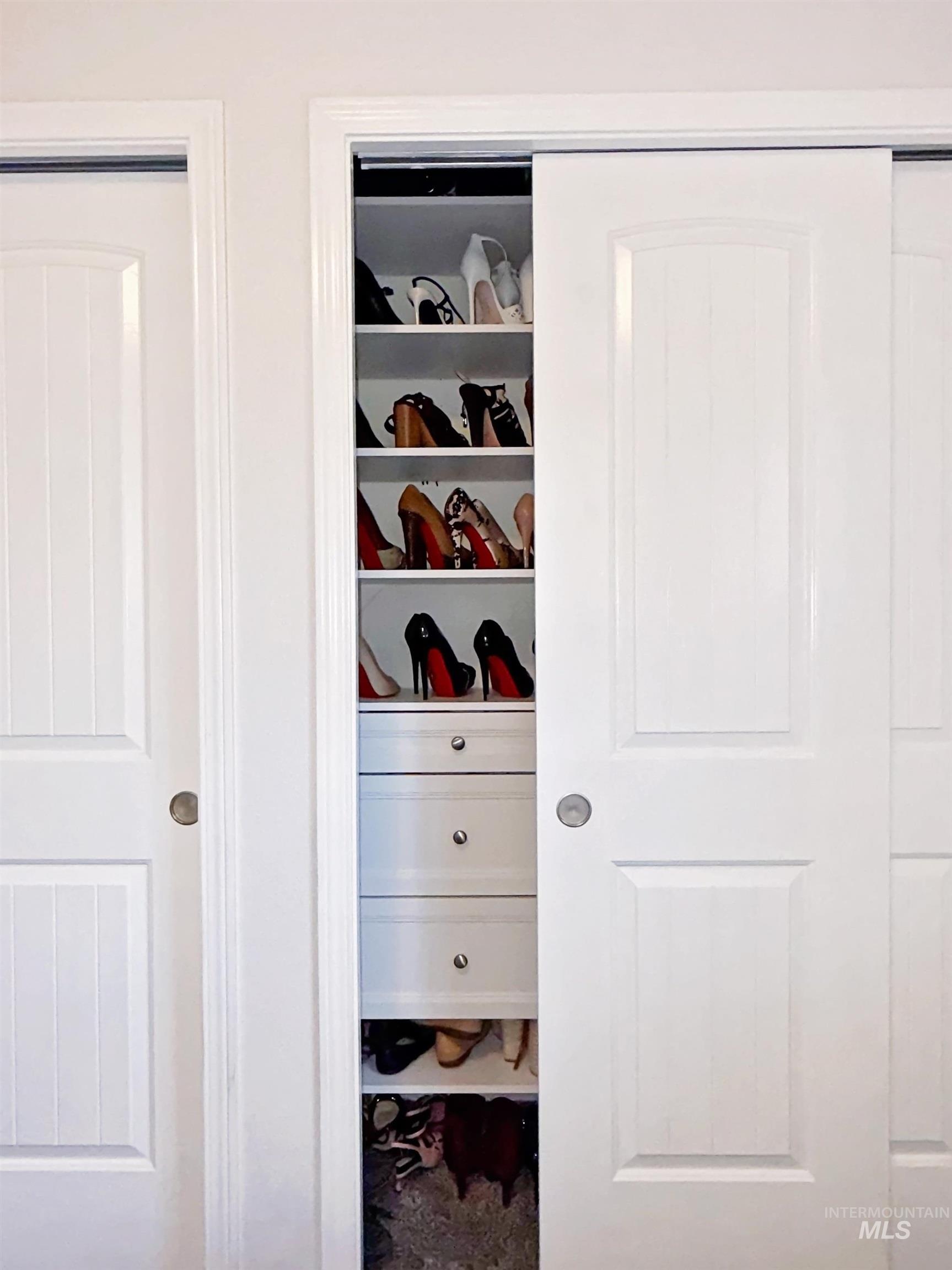 925 Pine, Potlatch, Idaho 83855, 3 Bedrooms, 2 Bathrooms, Residential For Sale, Price $307,500, 98977464