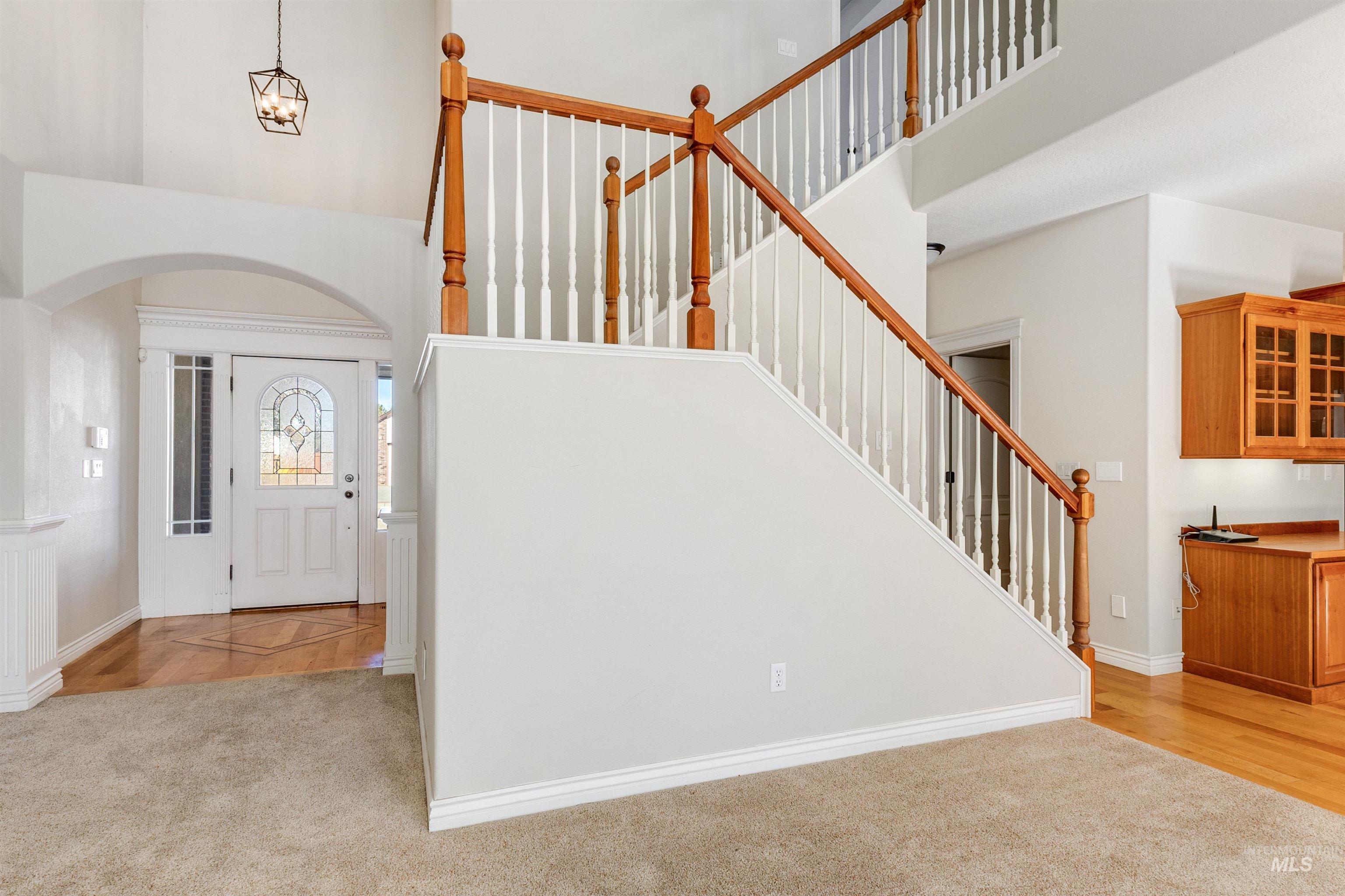 2623 E Bernice Dr., Meridian, Idaho 83642, 3 Bedrooms, 2.5 Bathrooms, Residential For Sale, Price $659,900, 98977469