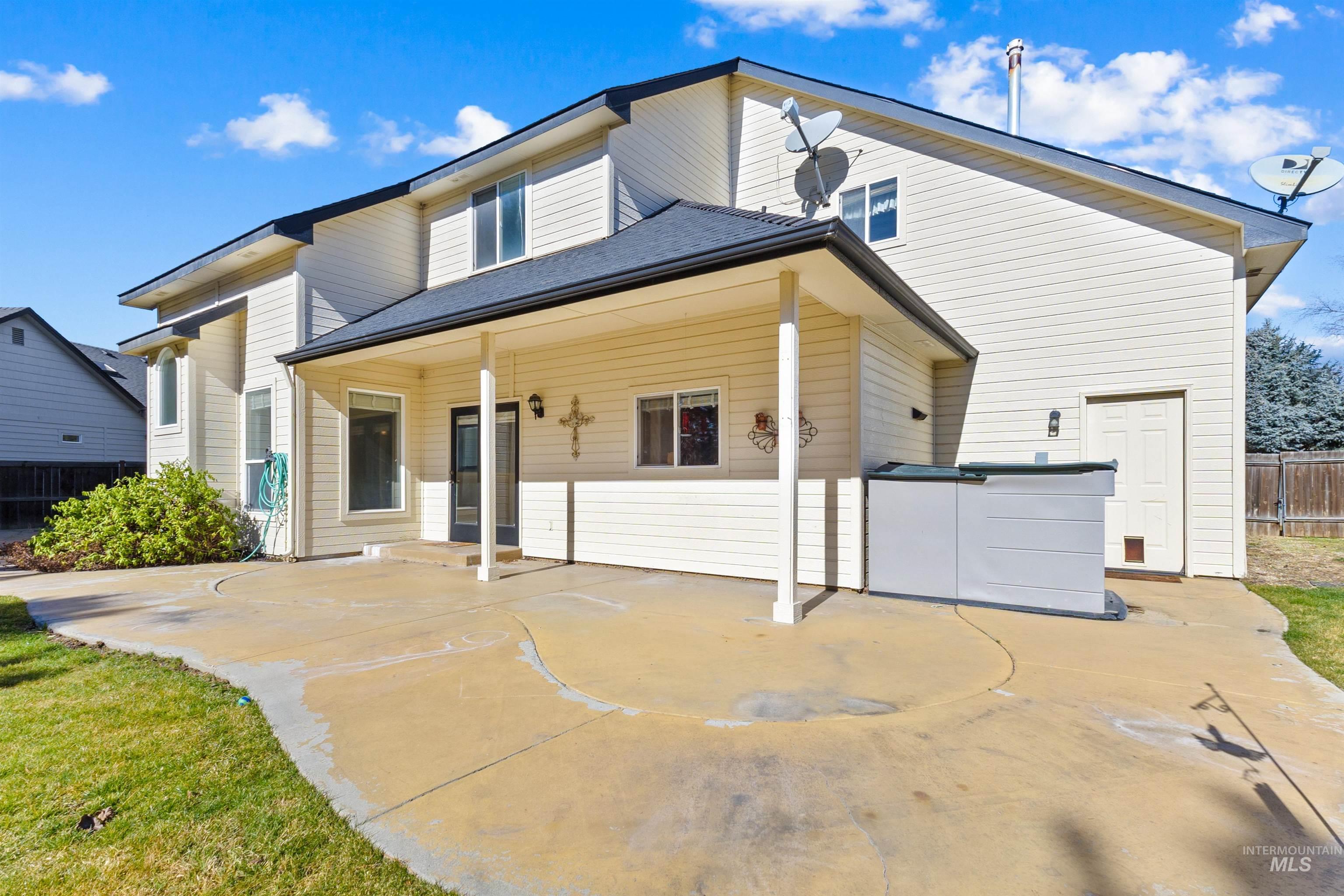 2623 E Bernice Dr., Meridian, Idaho 83642, 3 Bedrooms, 2.5 Bathrooms, Residential For Sale, Price $659,900, 98977469