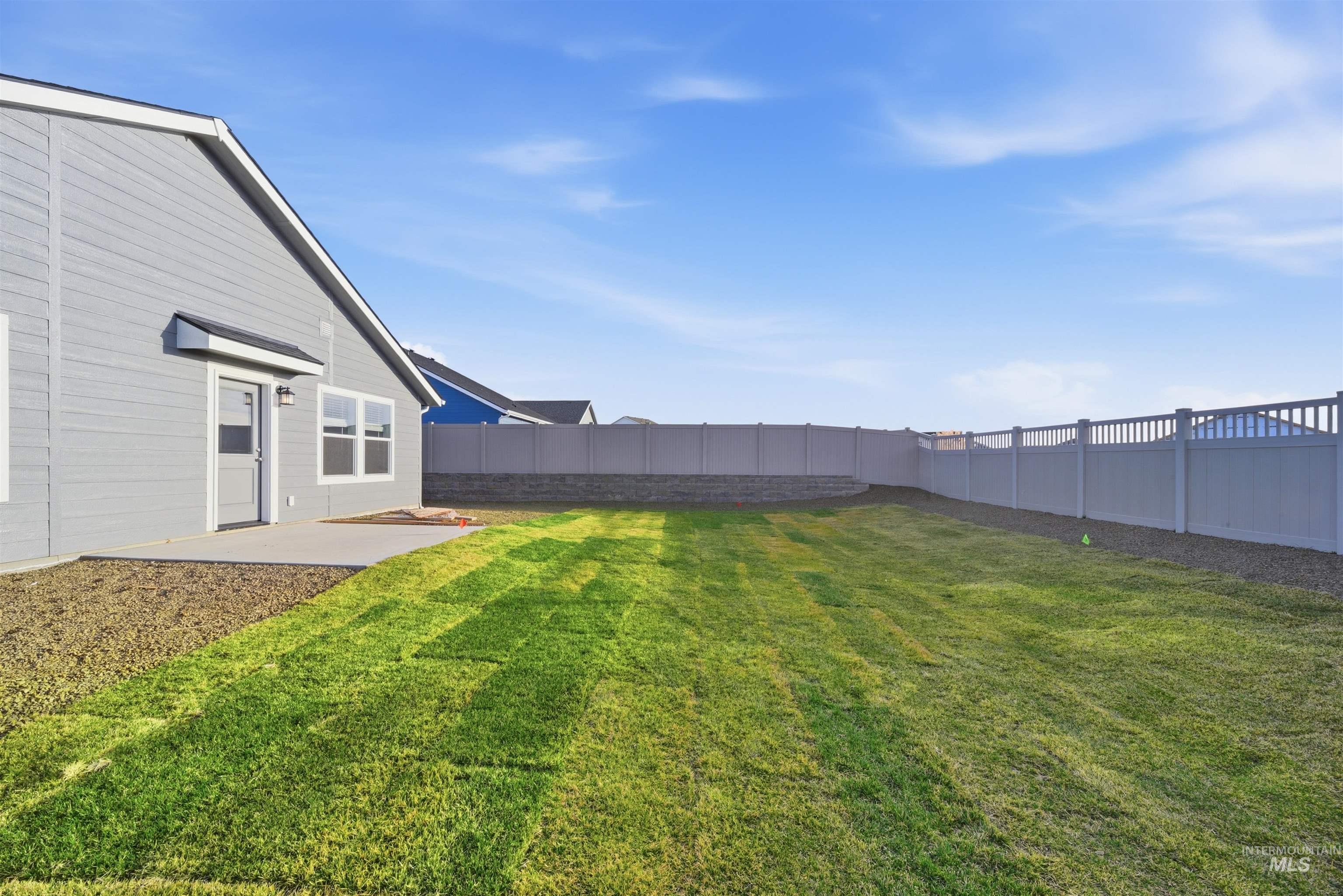 18423 N Sparkleberry Ave, Nampa, Idaho 83687, 3 Bedrooms, 2 Bathrooms, Residential For Sale, Price $385,000, 98977472