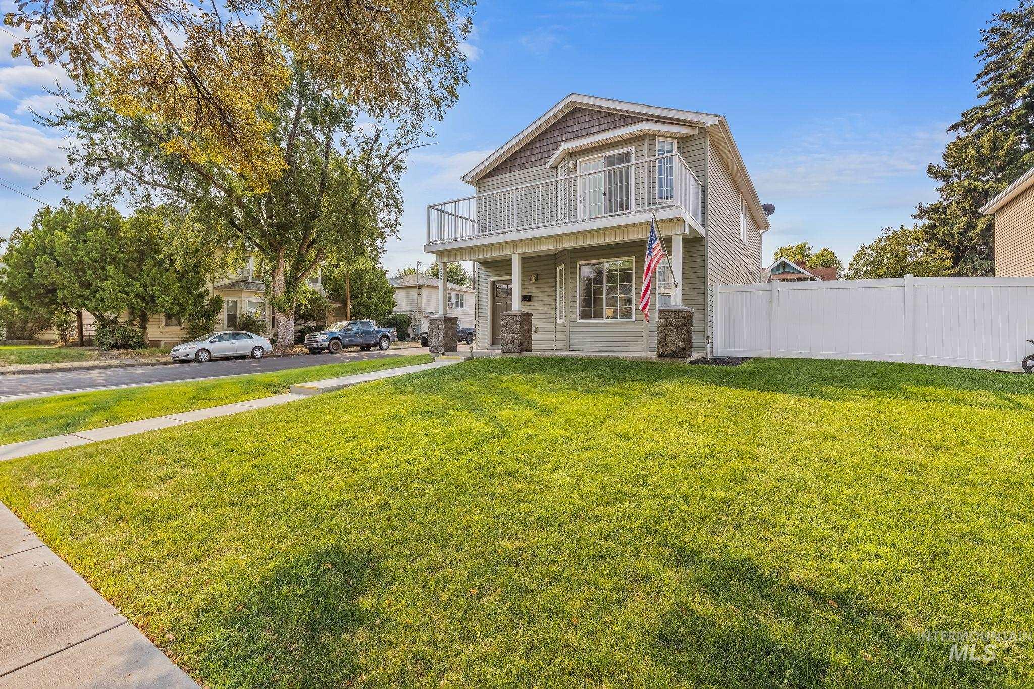 226 1St. Avenue, Lewiston, Idaho 83501, 3 Bedrooms, 2.5 Bathrooms, Residential For Sale, Price $399,000,MLS 98977475