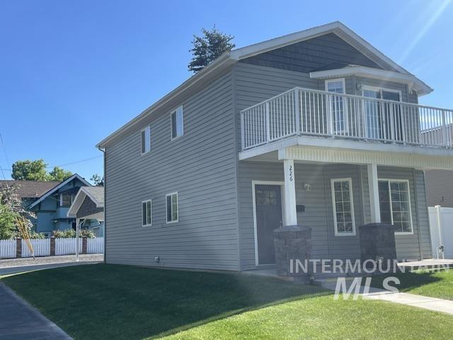226 1St. Avenue, Lewiston, Idaho 83501, 3 Bedrooms, 2.5 Bathrooms, Residential For Sale, Price $425,000,MLS 98977475