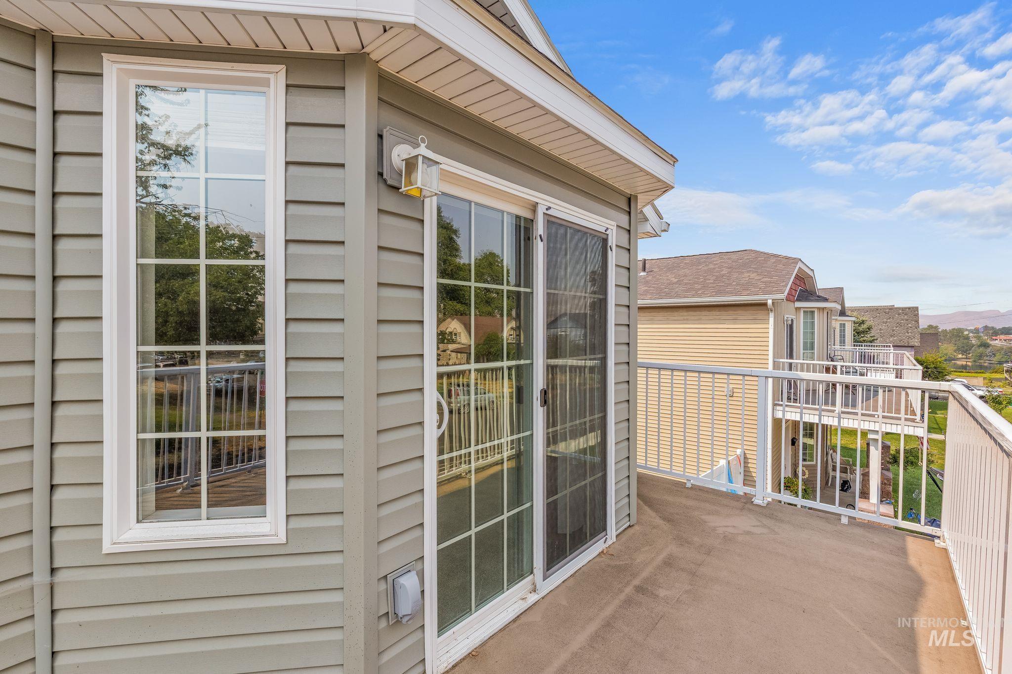 226 1St. Avenue, Lewiston, Idaho 83501, 3 Bedrooms, 2.5 Bathrooms, Residential For Sale, Price $399,000,MLS 98977475