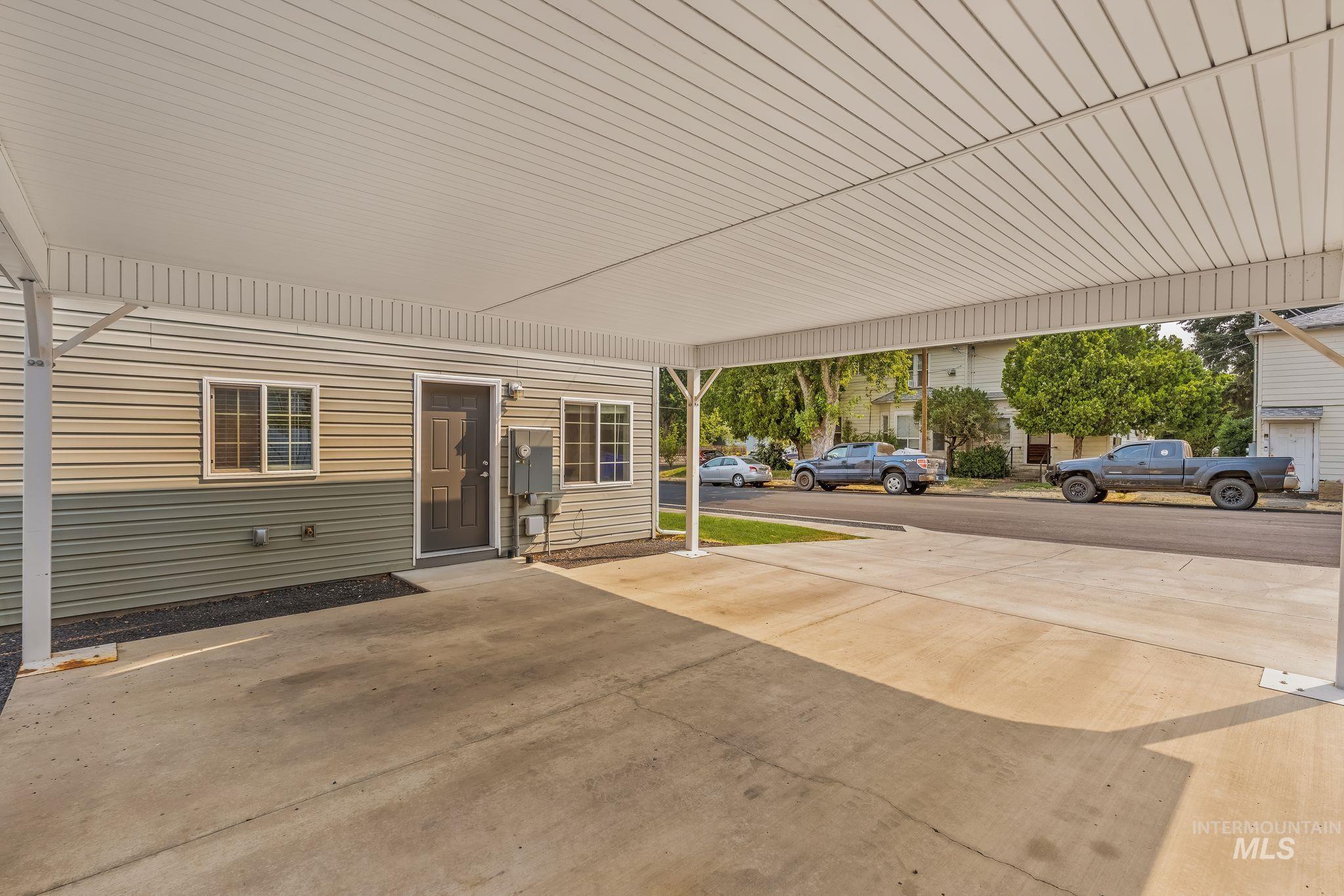 226 1St. Avenue, Lewiston, Idaho 83501, 3 Bedrooms, 2.5 Bathrooms, Residential For Sale, Price $399,000,MLS 98977475