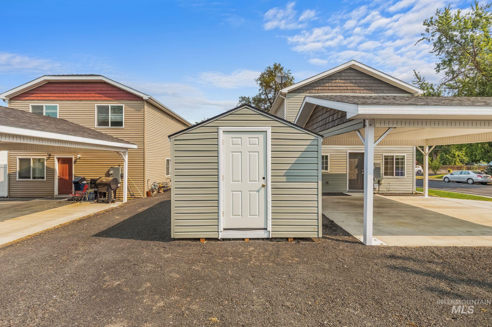 226 1St. Avenue, Lewiston, Idaho 83501, 3 Bedrooms, 2.5 Bathrooms, Residential For Sale, Price $399,000,MLS 98977475