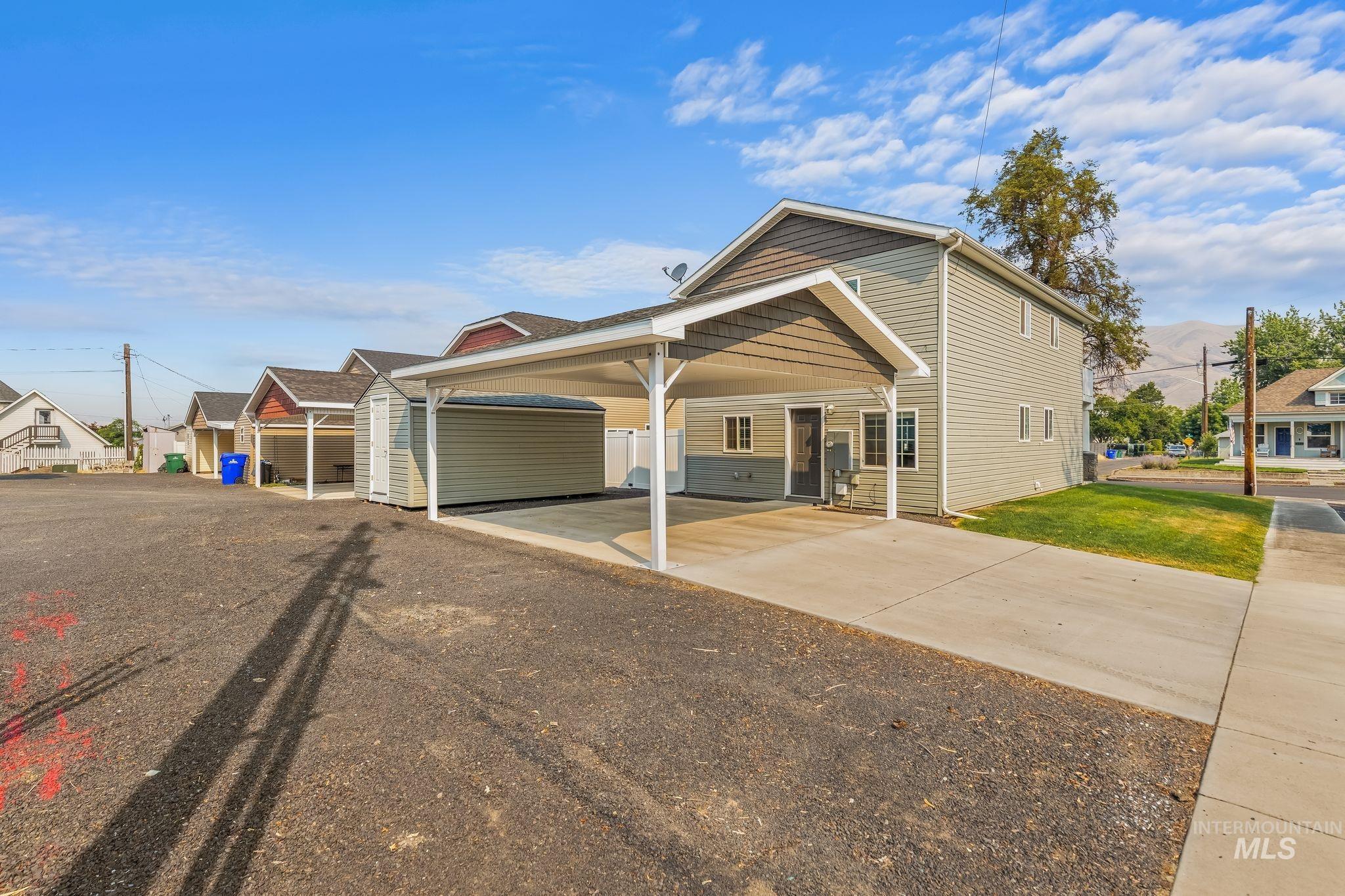 226 1St. Avenue, Lewiston, Idaho 83501, 3 Bedrooms, 2.5 Bathrooms, Residential For Sale, Price $399,000,MLS 98977475