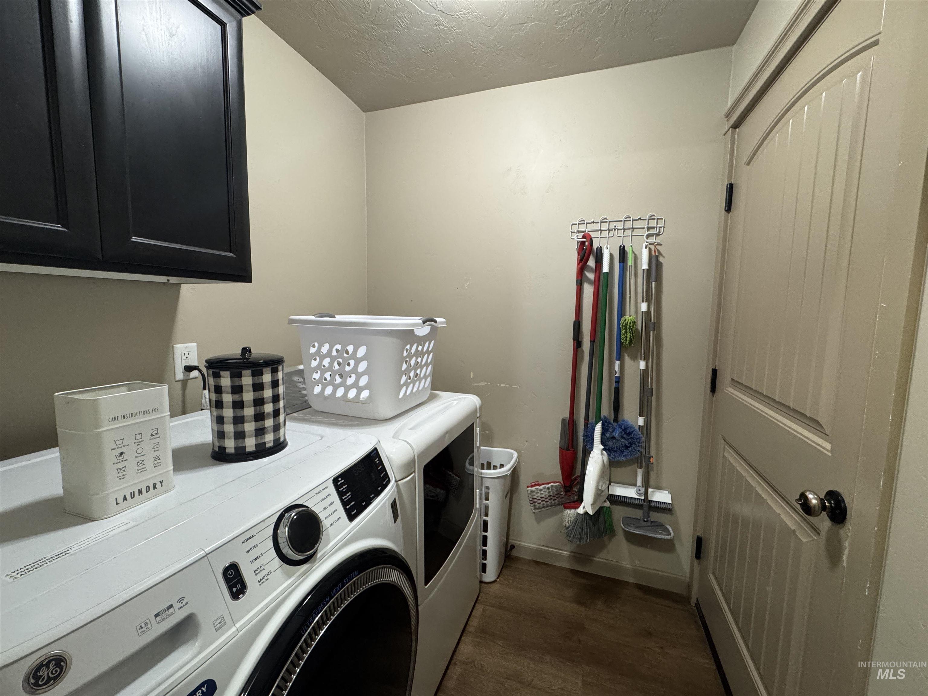 817 Owl Court, Jerome, Idaho 83338, 4 Bedrooms, 2 Bathrooms, Residential For Sale, Price $459,000, 98977476