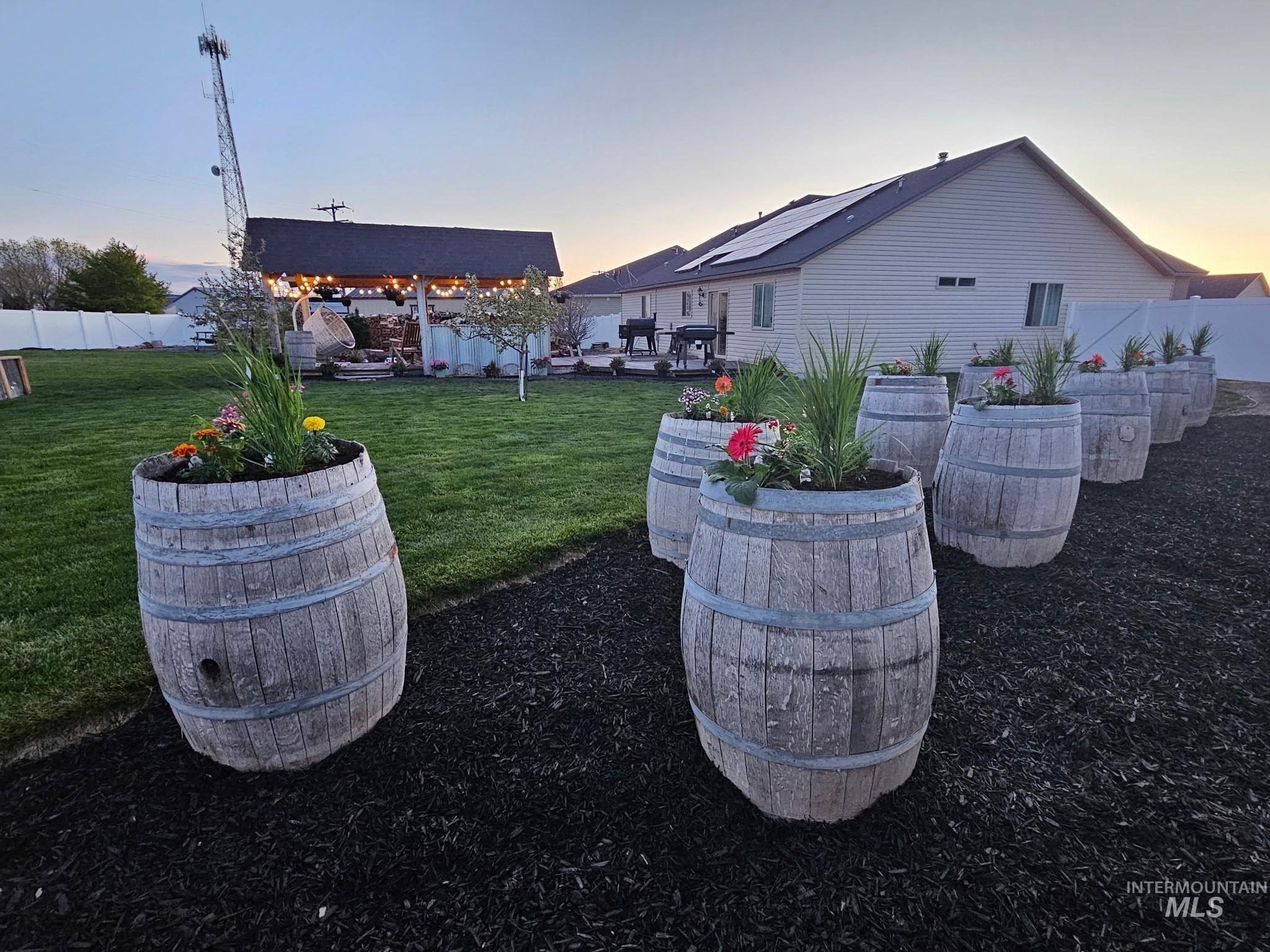 817 Owl Court, Jerome, Idaho 83338, 4 Bedrooms, 2 Bathrooms, Residential For Sale, Price $459,000,MLS 98977476