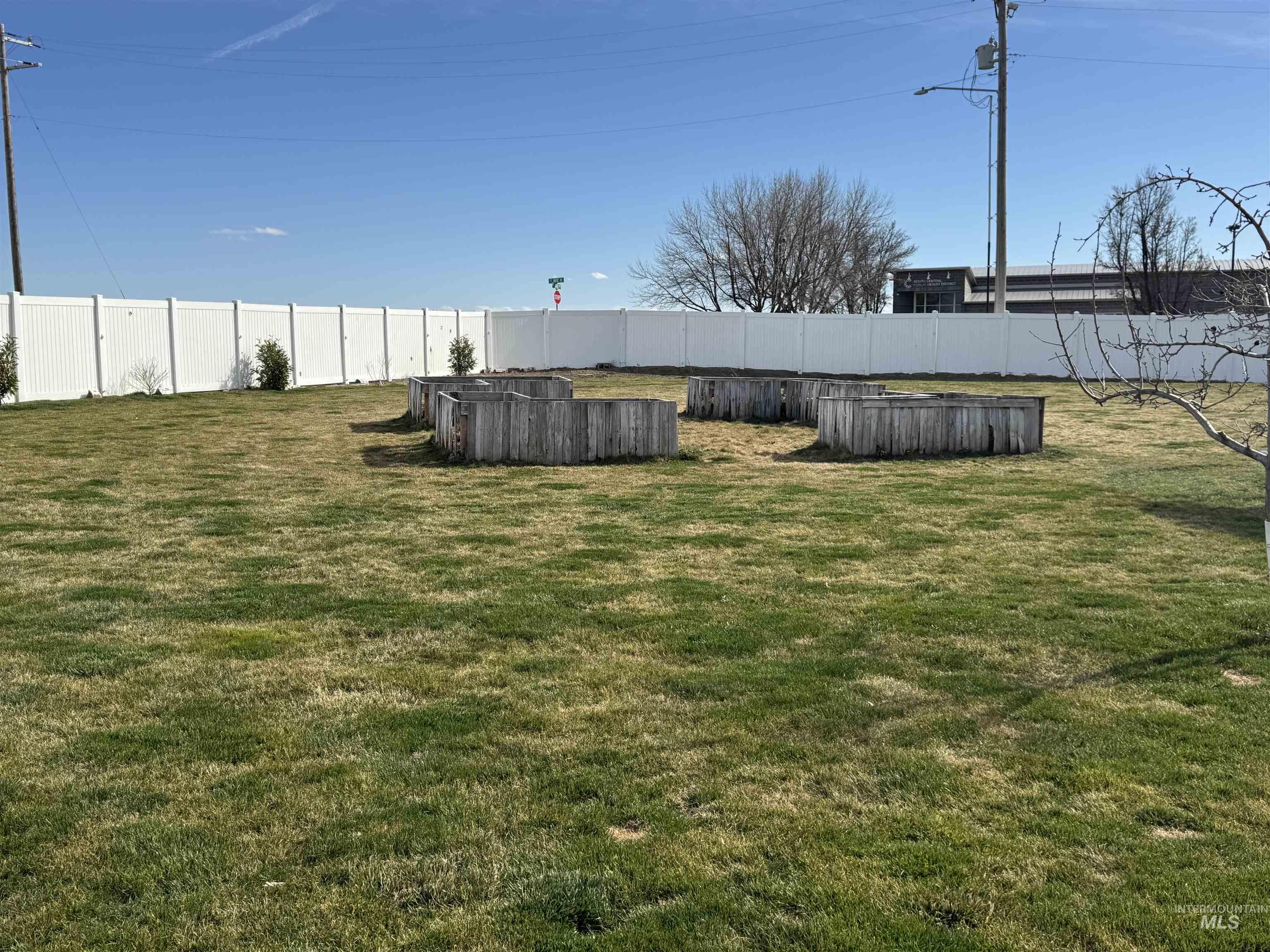 817 Owl Court, Jerome, Idaho 83338, 4 Bedrooms, 2 Bathrooms, Residential For Sale, Price $459,000, 98977476