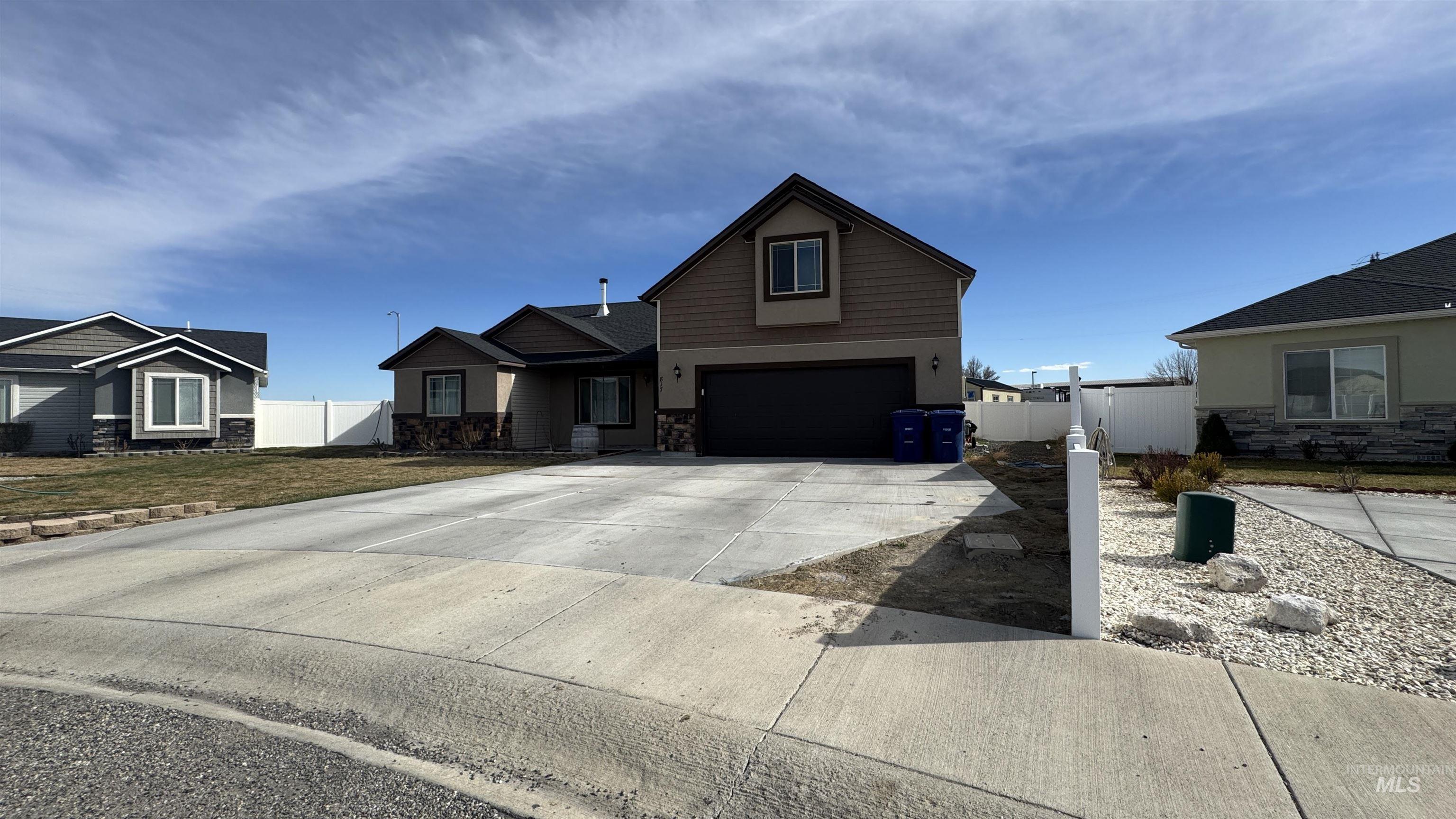 817 Owl Court, Jerome, Idaho 83338, 4 Bedrooms, 2 Bathrooms, Residential For Sale, Price $459,000,MLS 98977476