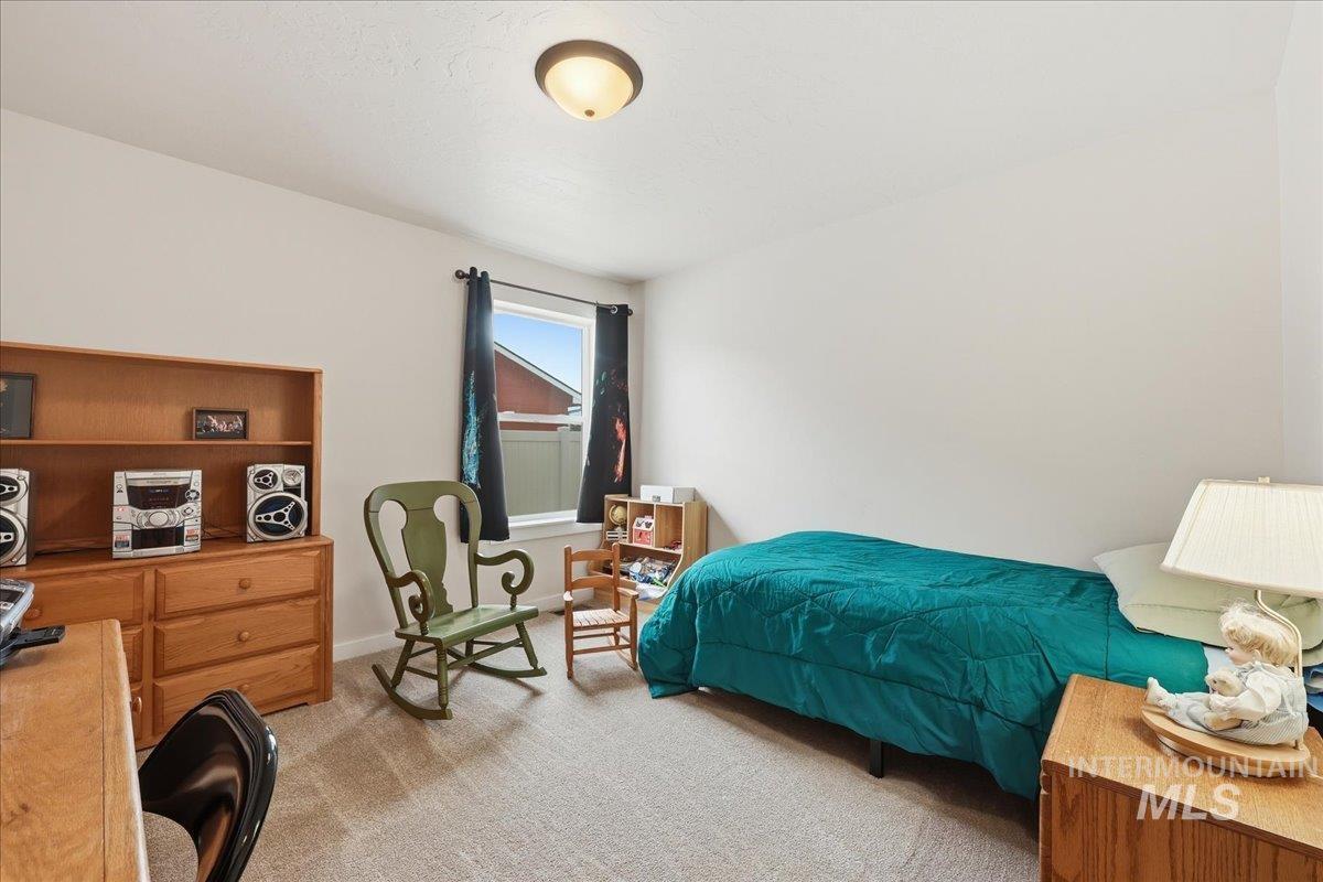 234 Maverick, Fruitland, Idaho 83619, 4 Bedrooms, 3 Bathrooms, Residential For Sale, Price $550,000, 98977479