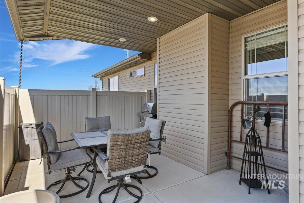 1709 N McKinley St, Jerome, Idaho 83338, 4 Bedrooms, 2 Bathrooms, Residential For Sale, Price $529,900, 98977482