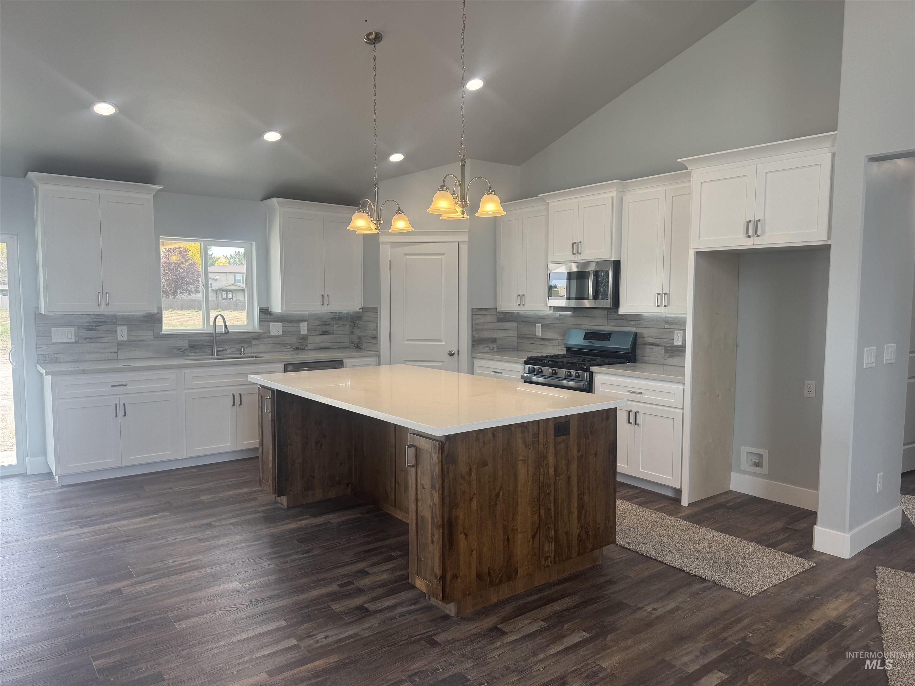 1505 Tverdy Lane, Buhl, Idaho 83316, 3 Bedrooms, 2 Bathrooms, Residential For Sale, Price $380,000, 98977485