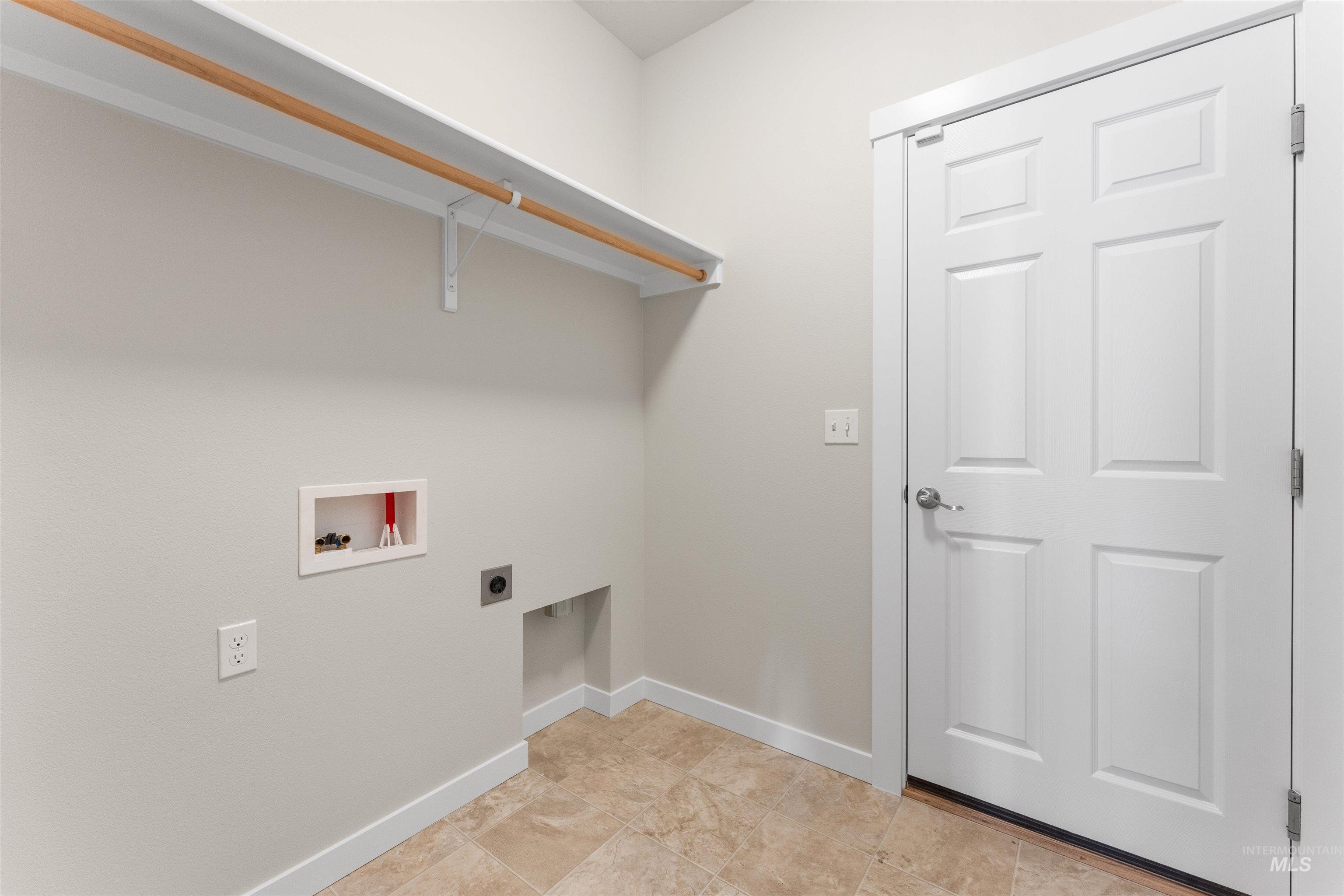 2722 Sepia Avenue, Caldwell, Idaho 83605, 3 Bedrooms, 2 Bathrooms, Residential For Sale, Price $400,000, 98977487