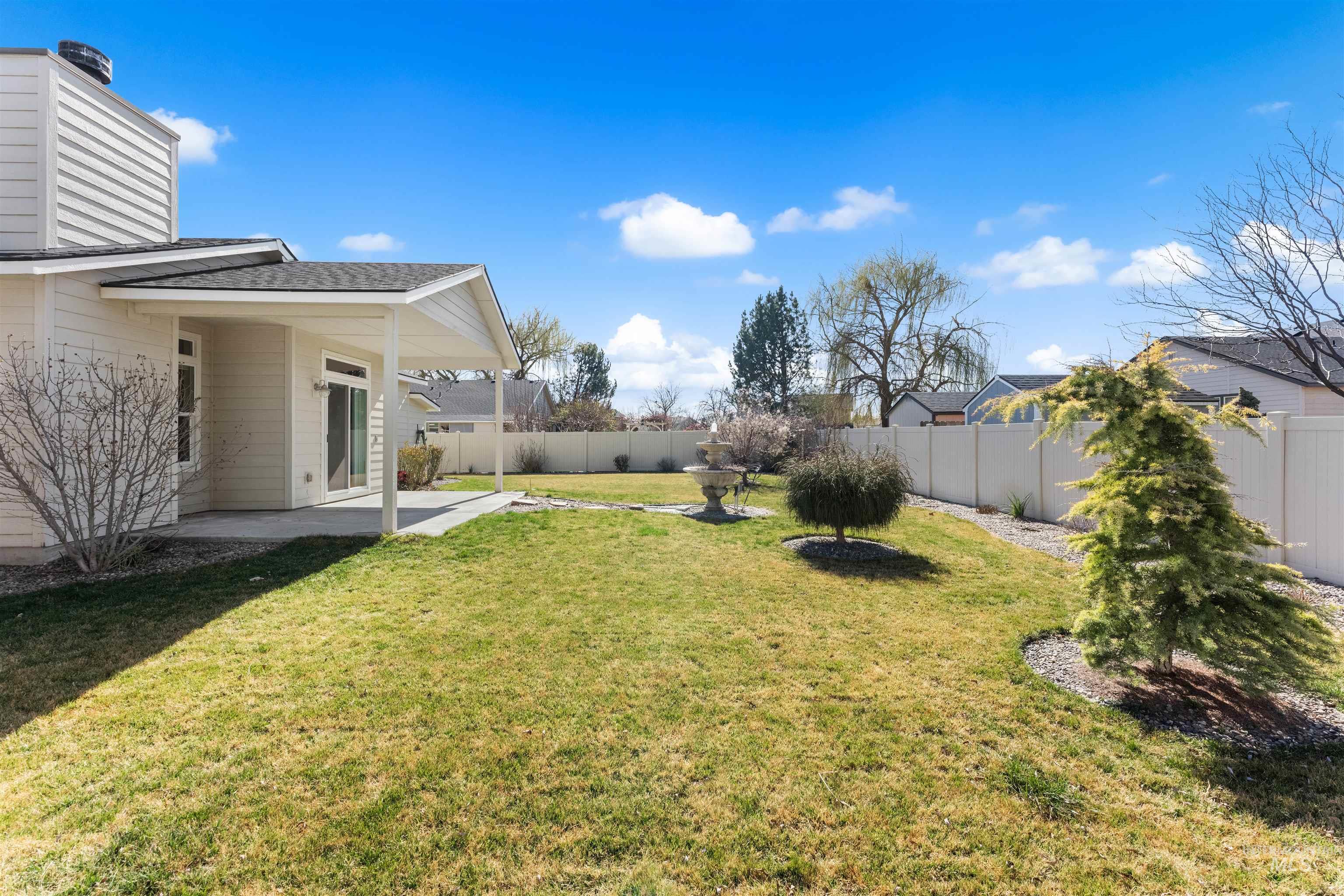 2722 Sepia Avenue, Caldwell, Idaho 83605, 3 Bedrooms, 2 Bathrooms, Residential For Sale, Price $400,000, 98977487