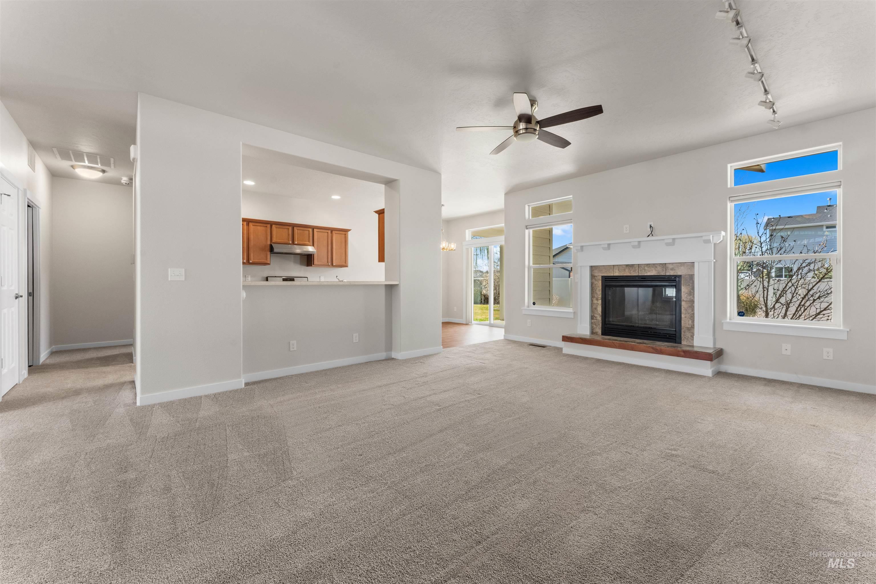 2722 Sepia Avenue, Caldwell, Idaho 83605, 3 Bedrooms, 2 Bathrooms, Residential For Sale, Price $400,000, 98977487